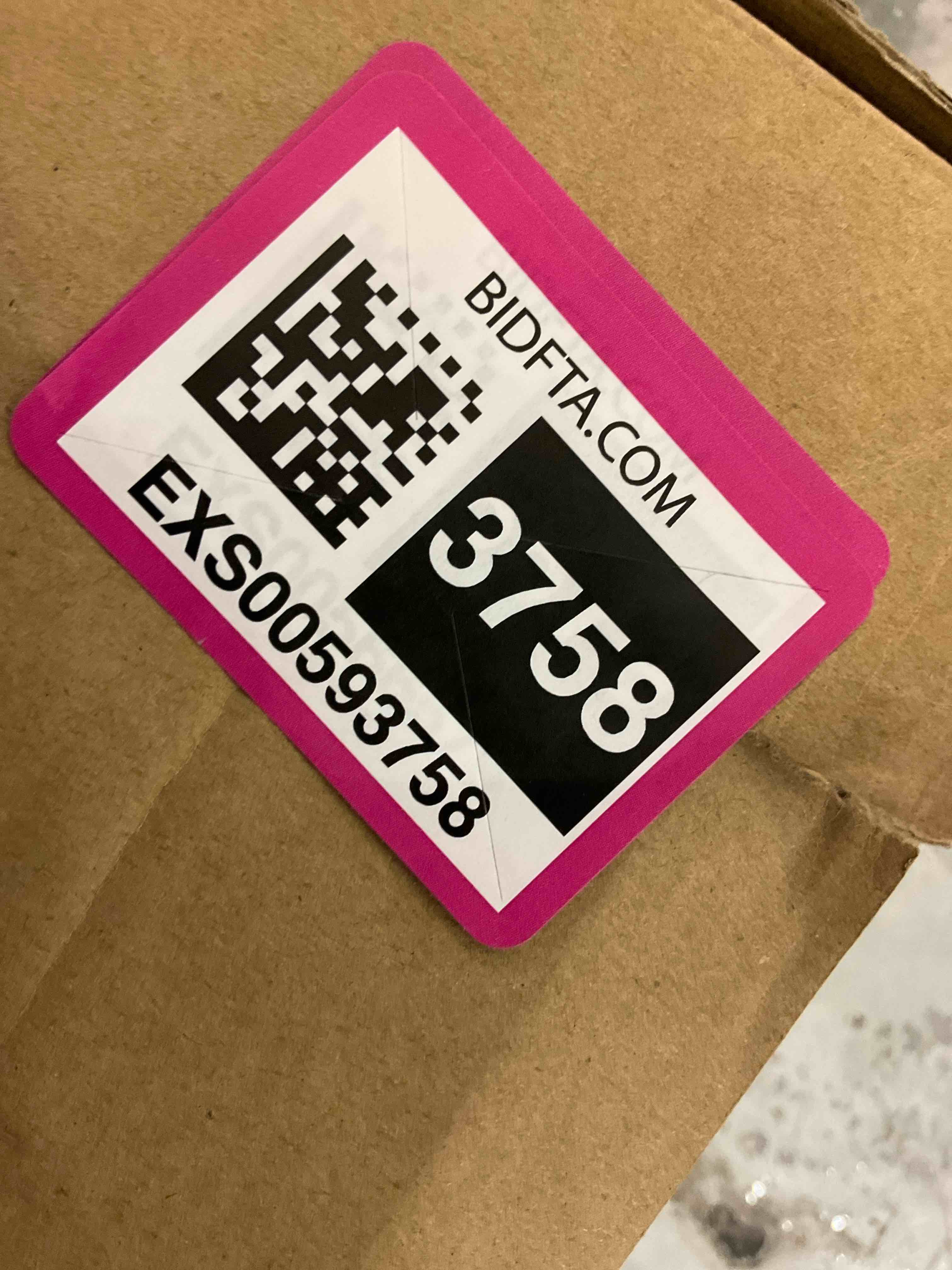 https://s3.amazonaws.com/lotting-images-prod/bidfta/EXS00593758_1699036396845.jpeg