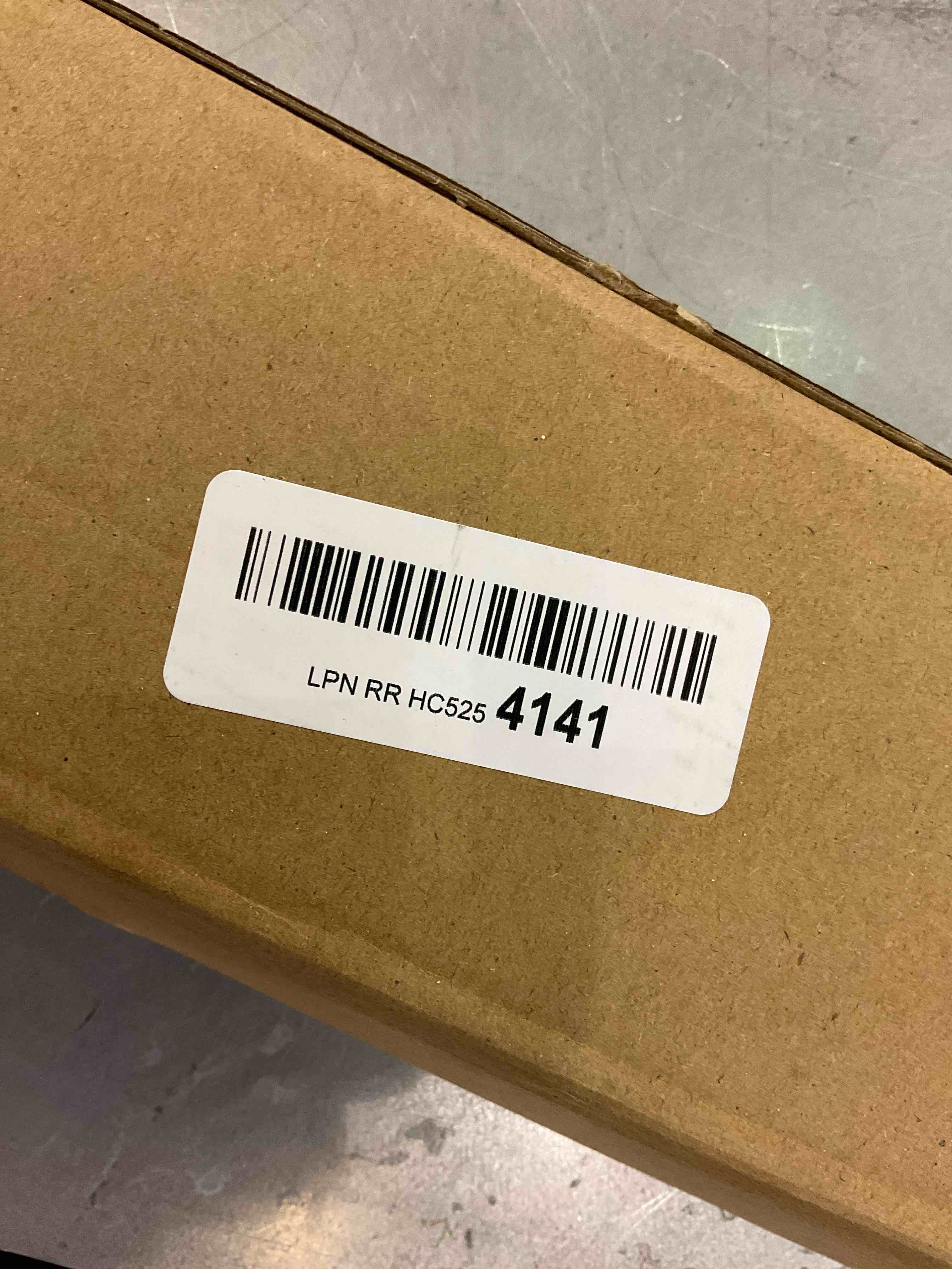 https://s3.amazonaws.com/lotting-images-prod/bidfta/EXS00593868_1699289277949.jpeg
