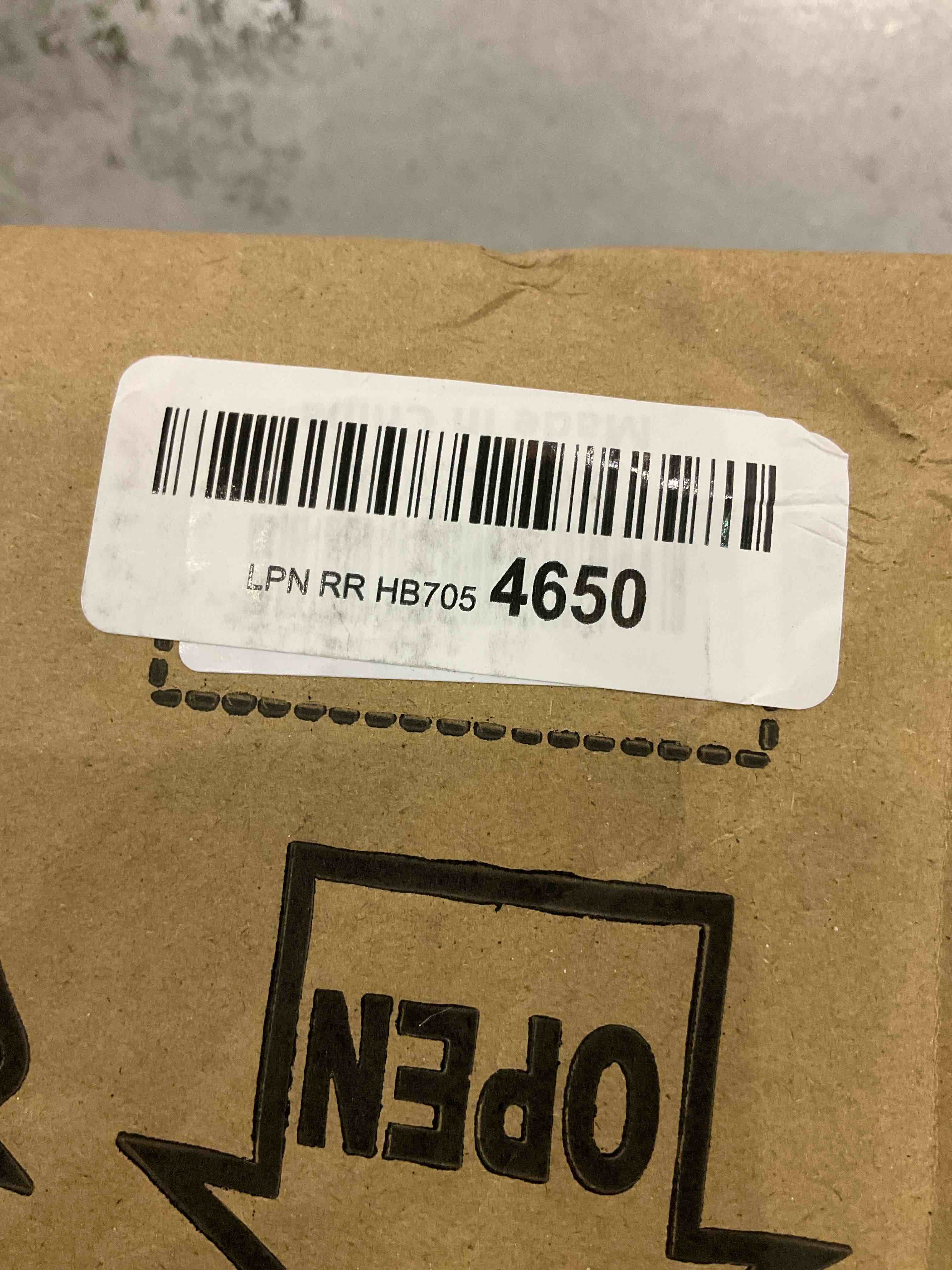 https://s3.amazonaws.com/lotting-images-prod/bidfta/EXS00593992_1699370018004.jpeg
