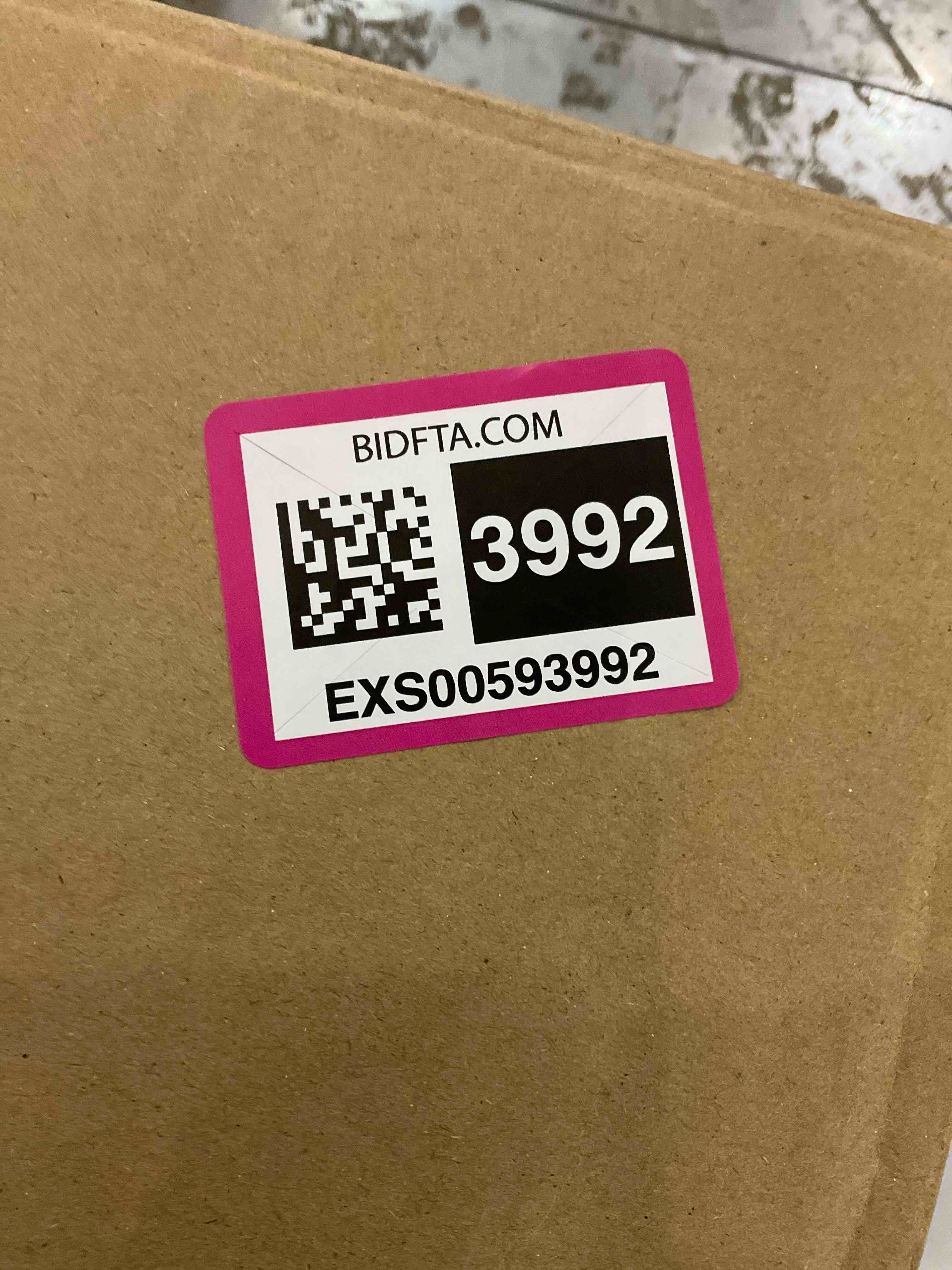 https://s3.amazonaws.com/lotting-images-prod/bidfta/EXS00593992_1699370113771.jpeg