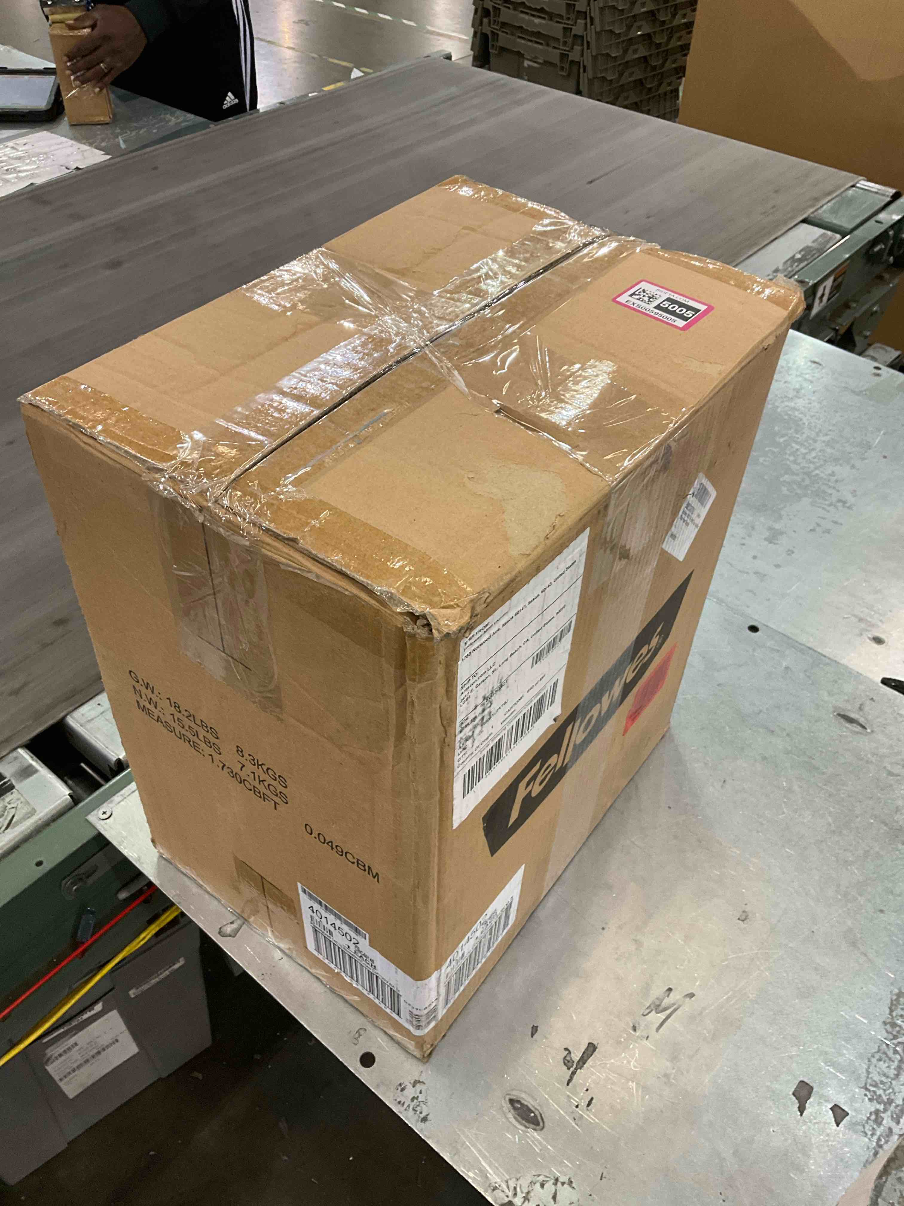 https://s3.amazonaws.com/lotting-images-prod/bidfta/EXS00595005_1701108719658.jpeg