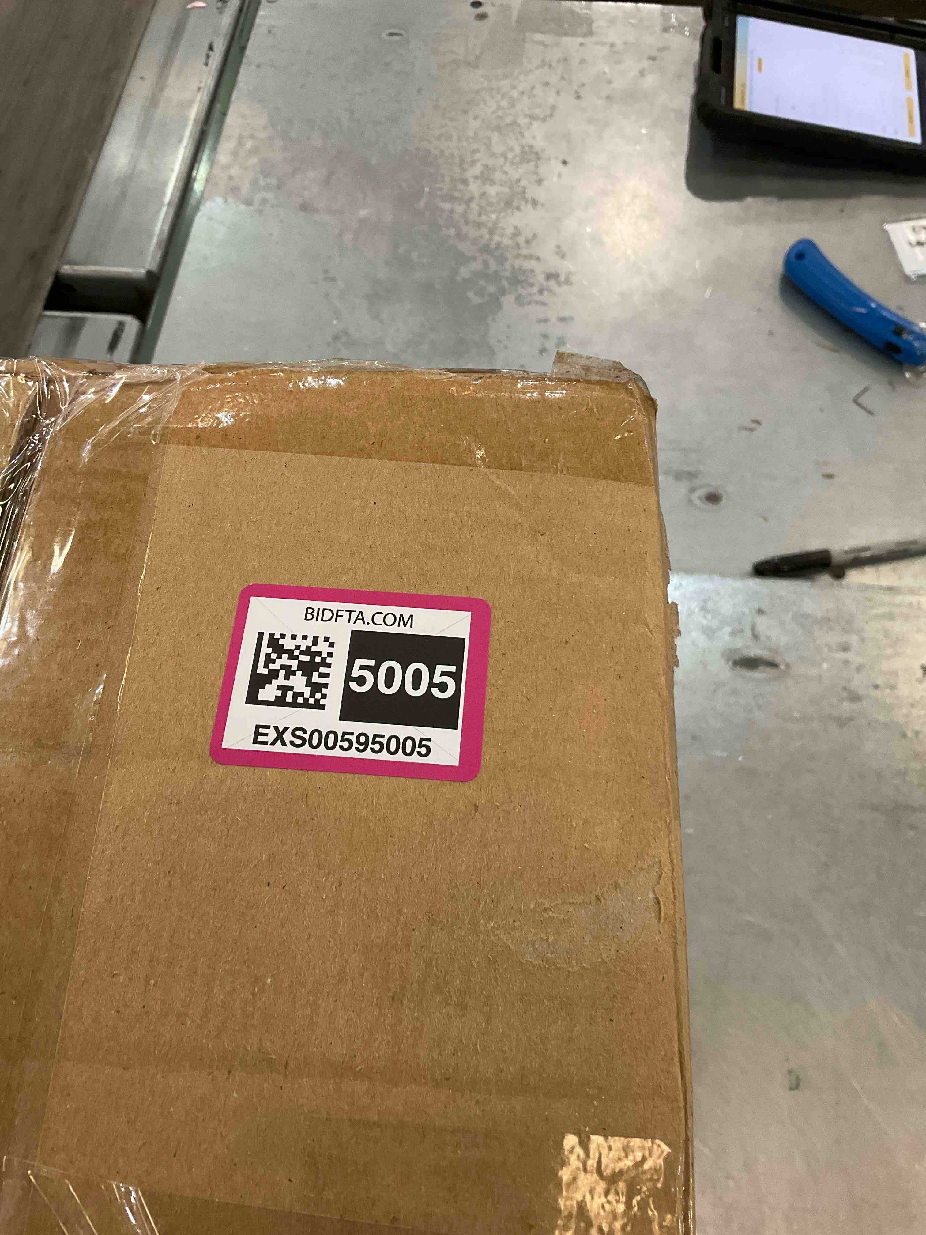 https://s3.amazonaws.com/lotting-images-prod/bidfta/EXS00595005_1701108722758.jpeg