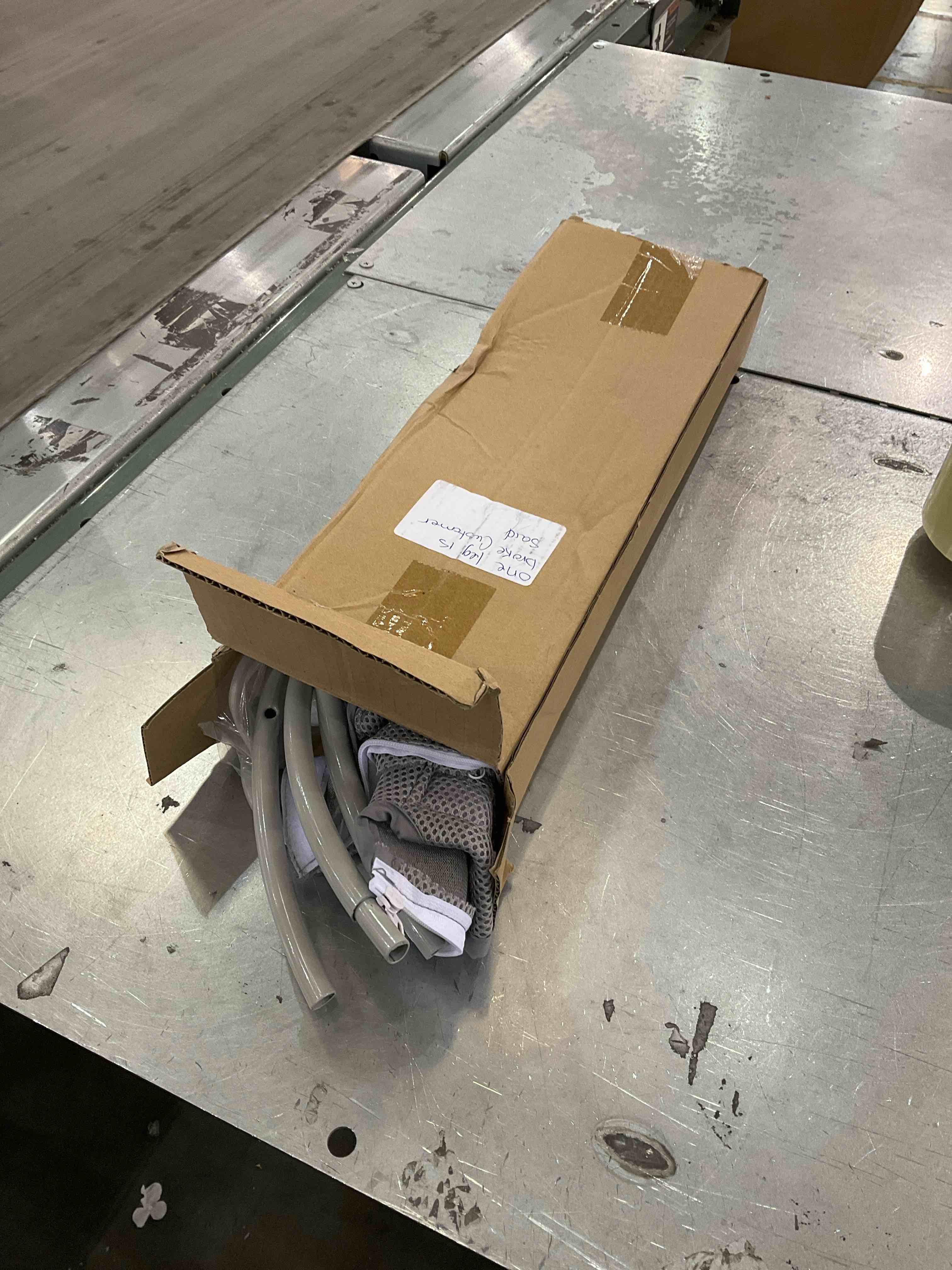 https://s3.amazonaws.com/lotting-images-prod/bidfta/EXS00595644_1699887684701.jpeg