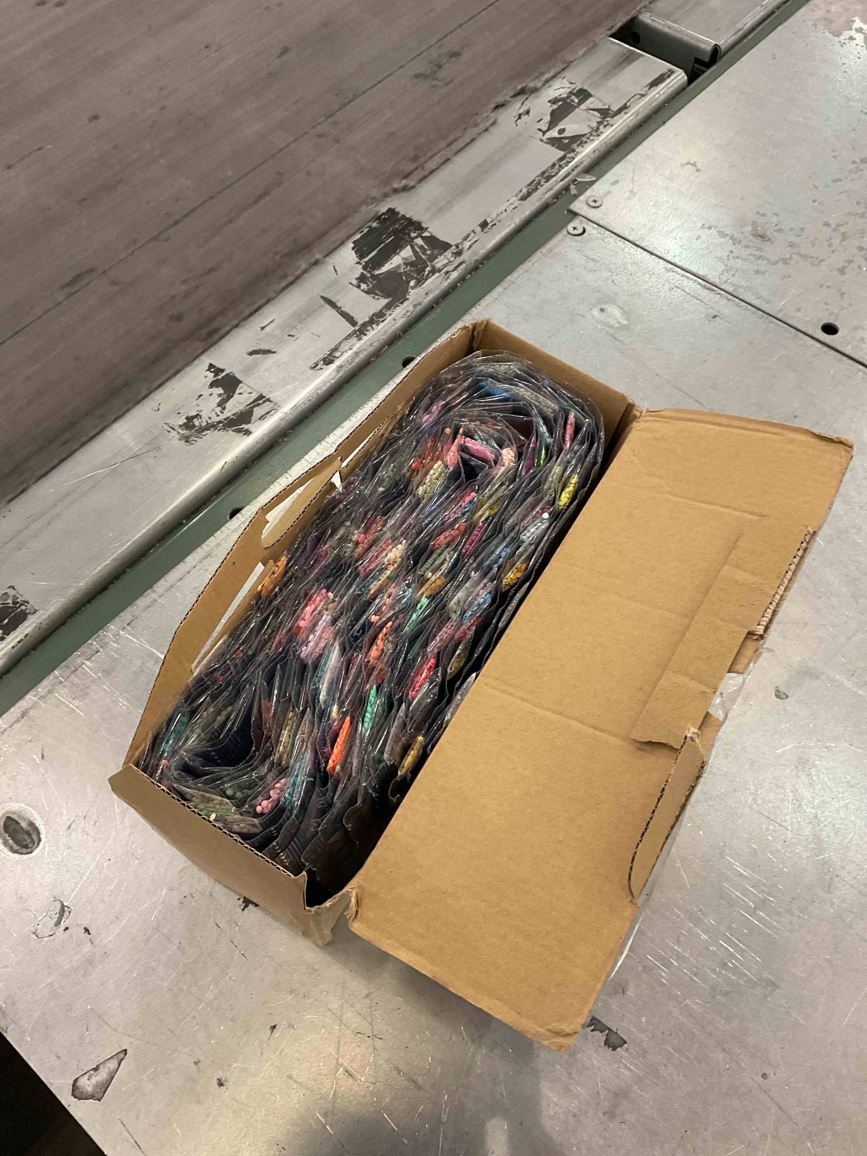 https://s3.amazonaws.com/lotting-images-prod/bidfta/EXS00595646_1699887887953.jpeg