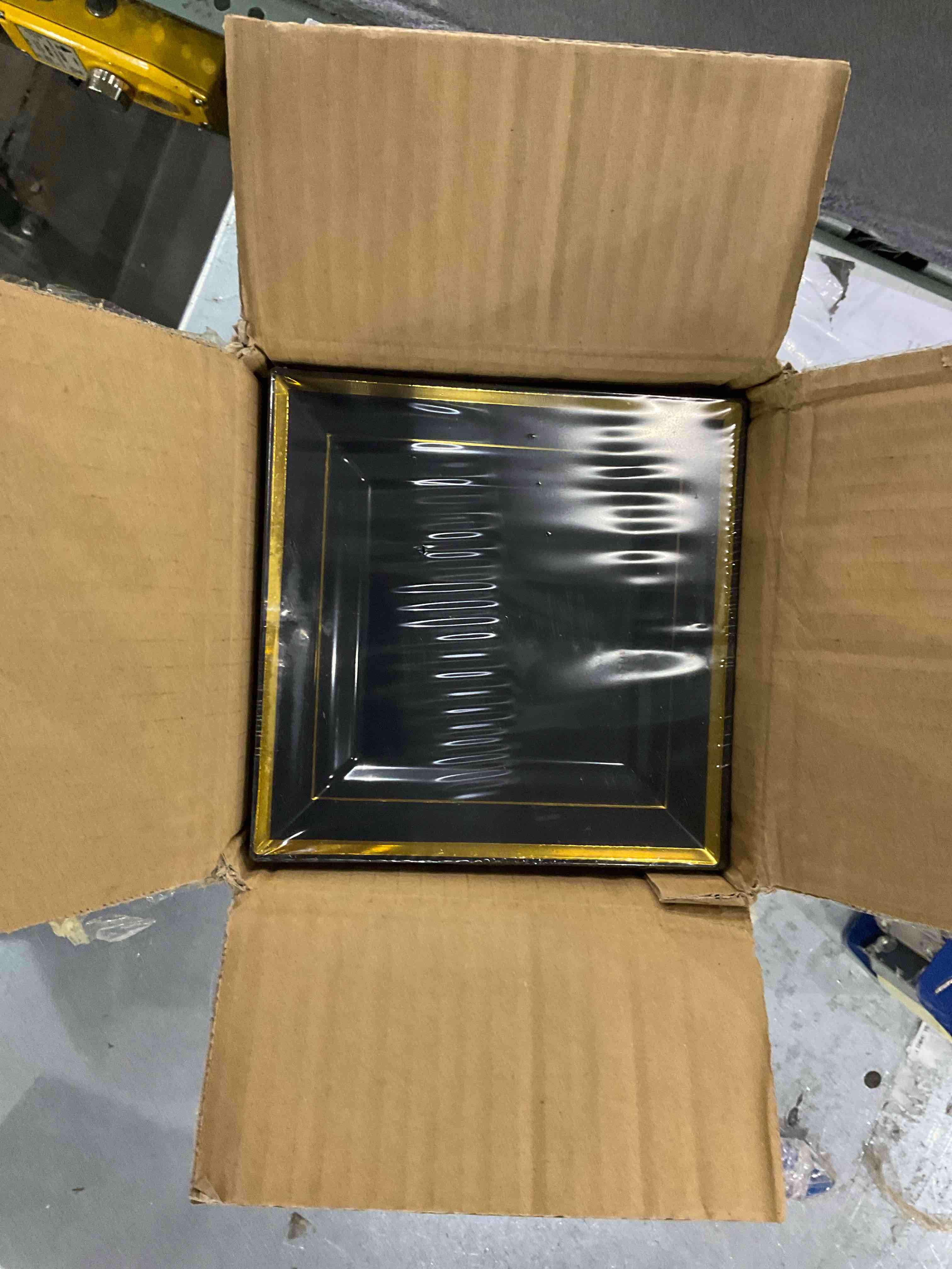 https://s3.amazonaws.com/lotting-images-prod/bidfta/EXS00596886_1699359431709.jpeg