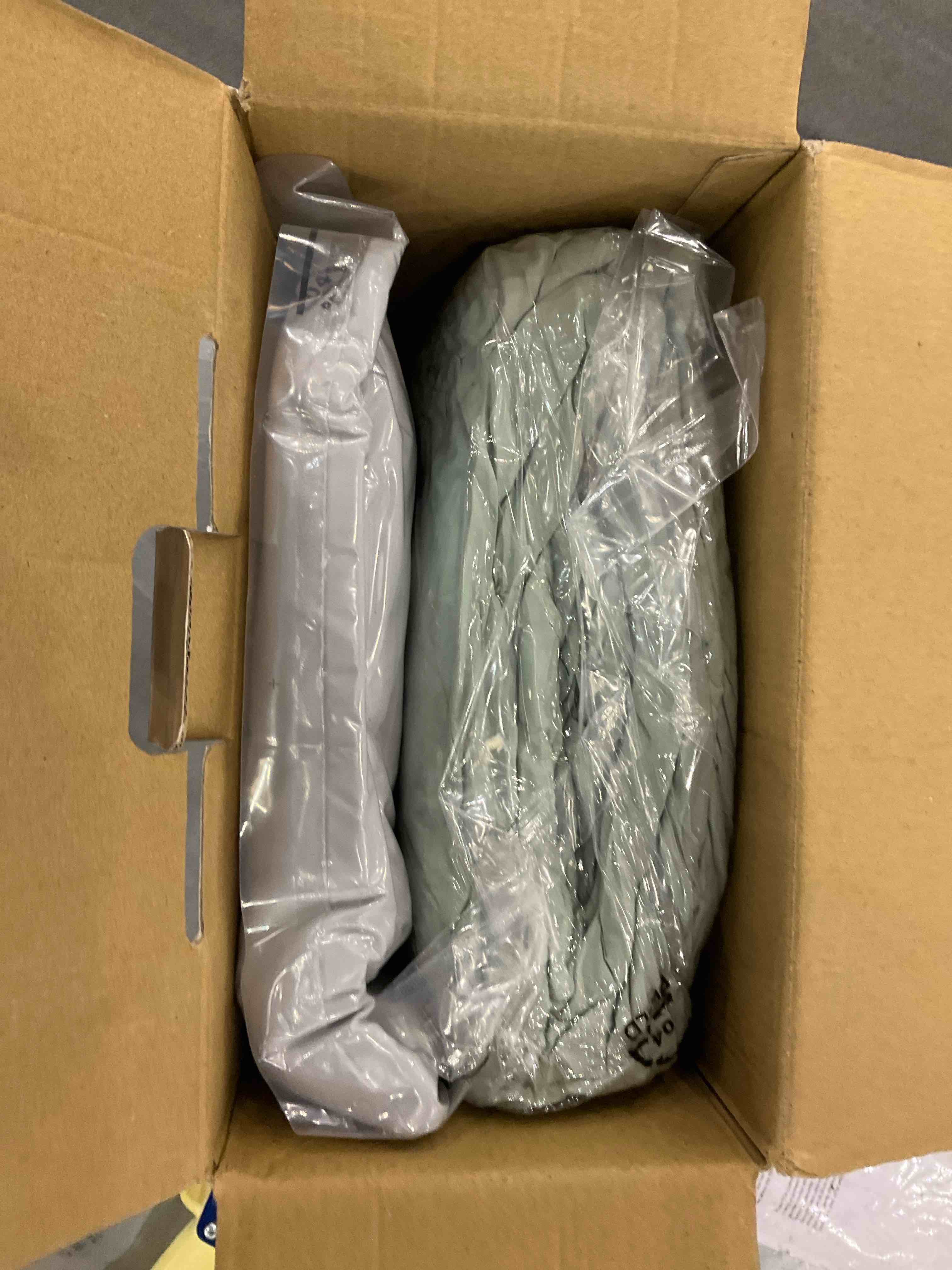 https://s3.amazonaws.com/lotting-images-prod/bidfta/EXS00596955_1699363473177.jpeg