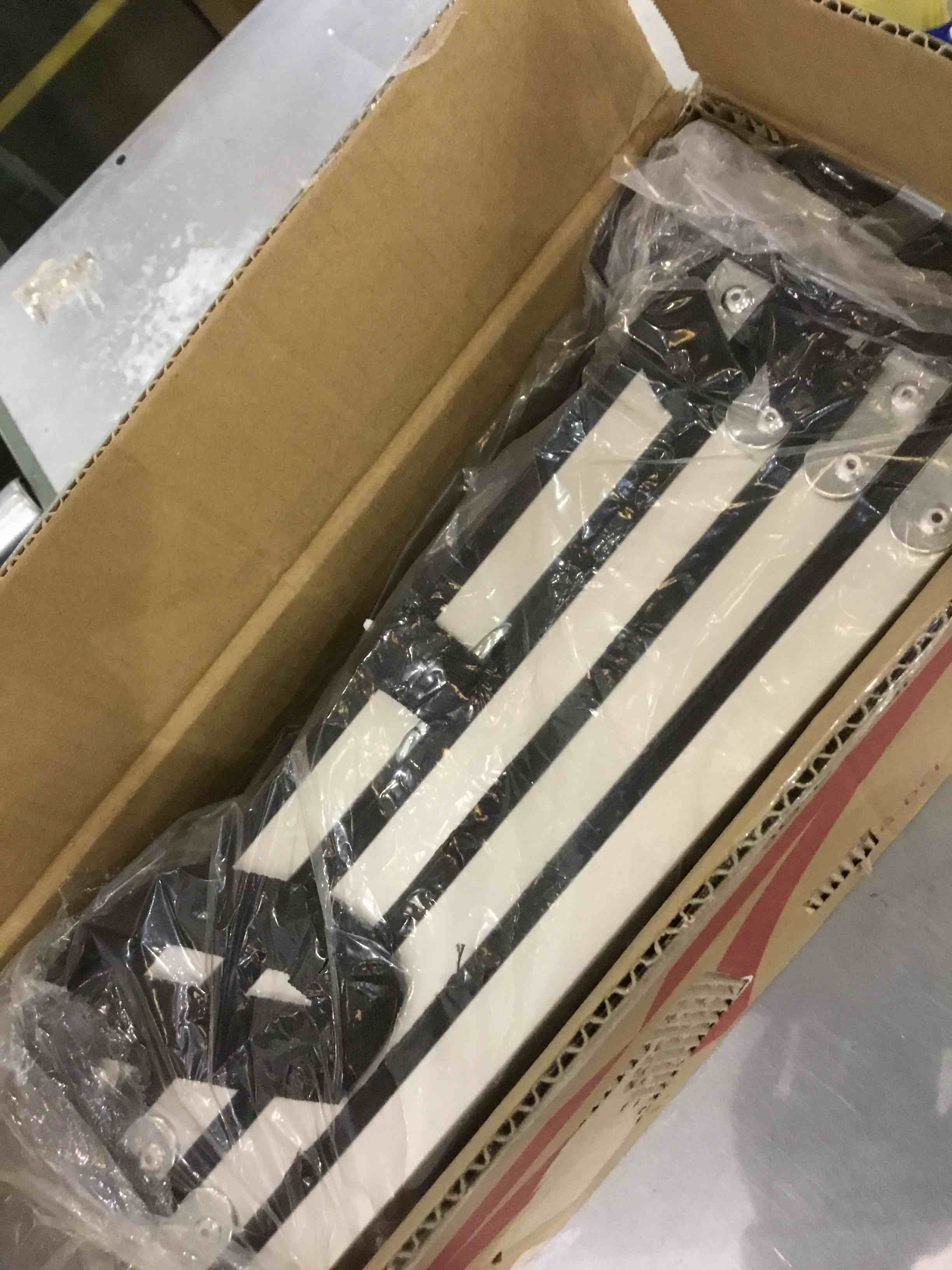 https://s3.amazonaws.com/lotting-images-prod/bidfta/EXS00597438_1699285279103.jpeg