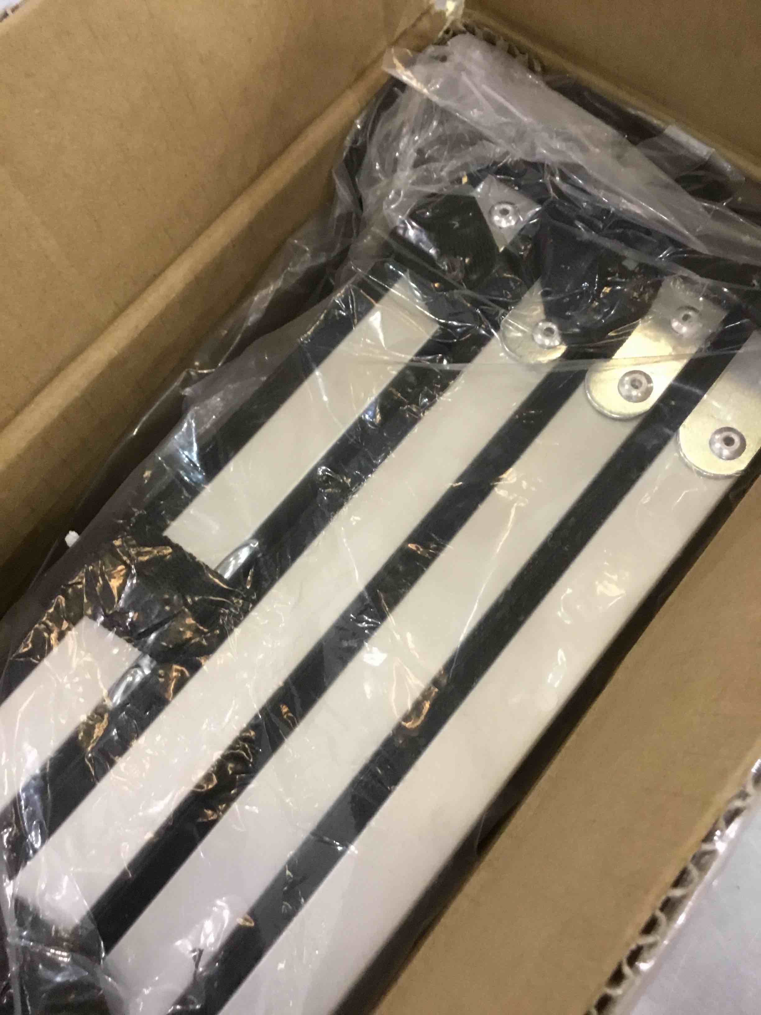https://s3.amazonaws.com/lotting-images-prod/bidfta/EXS00597438_1699285282324.jpeg