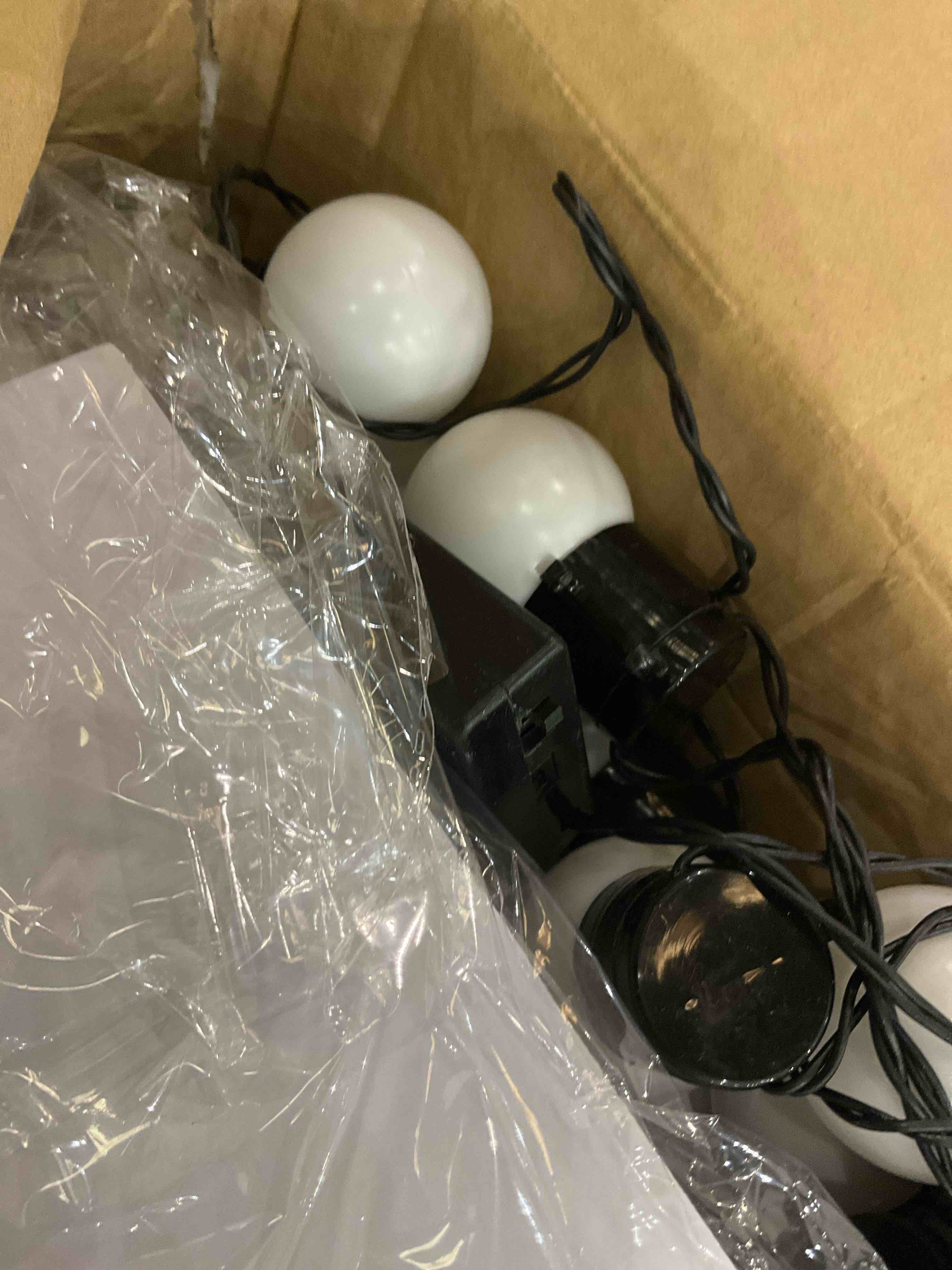 https://s3.amazonaws.com/lotting-images-prod/bidfta/EXS00597726_1699368119664.jpeg