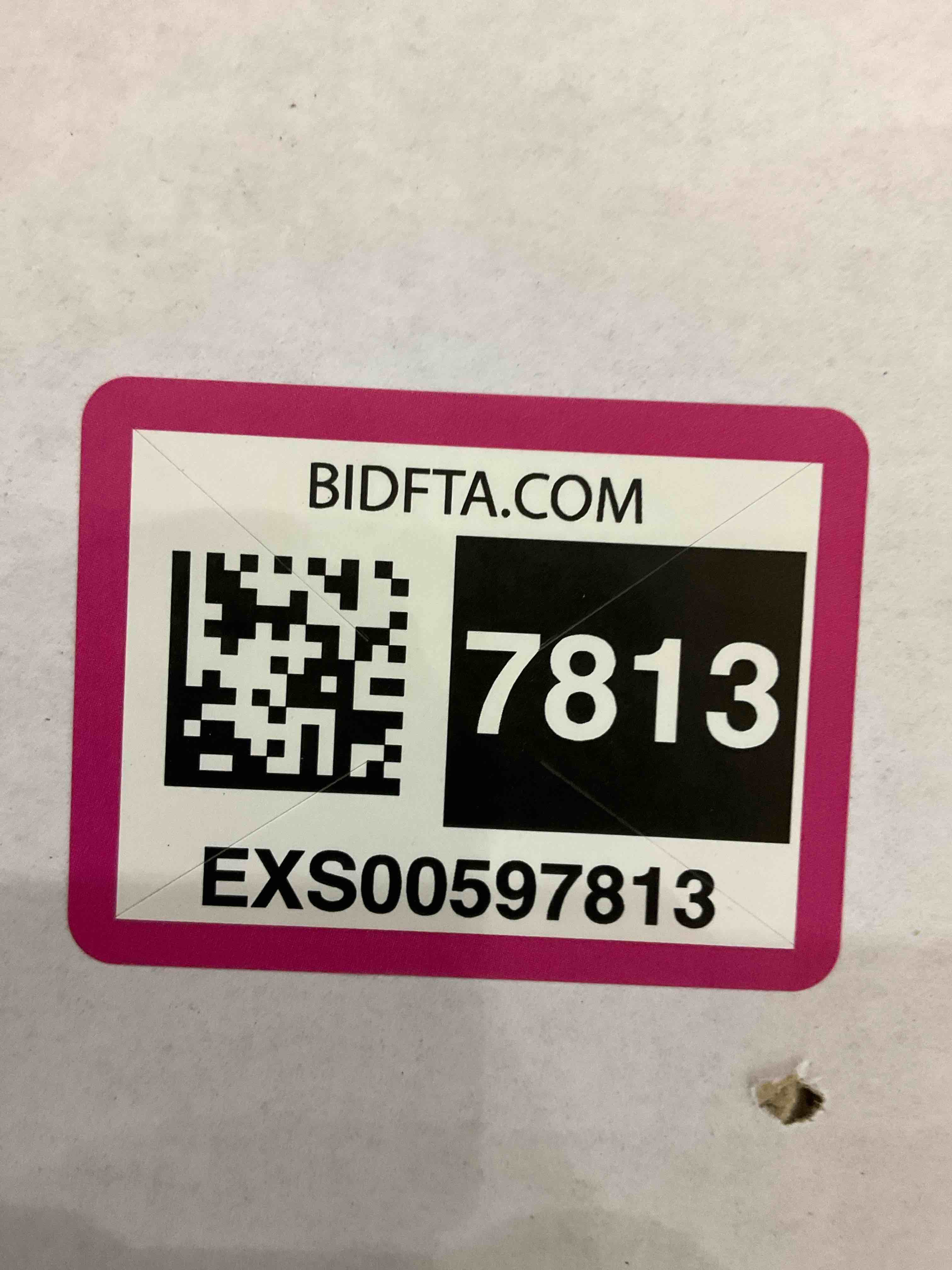 https://s3.amazonaws.com/lotting-images-prod/bidfta/EXS00597813_1699456679499.jpeg