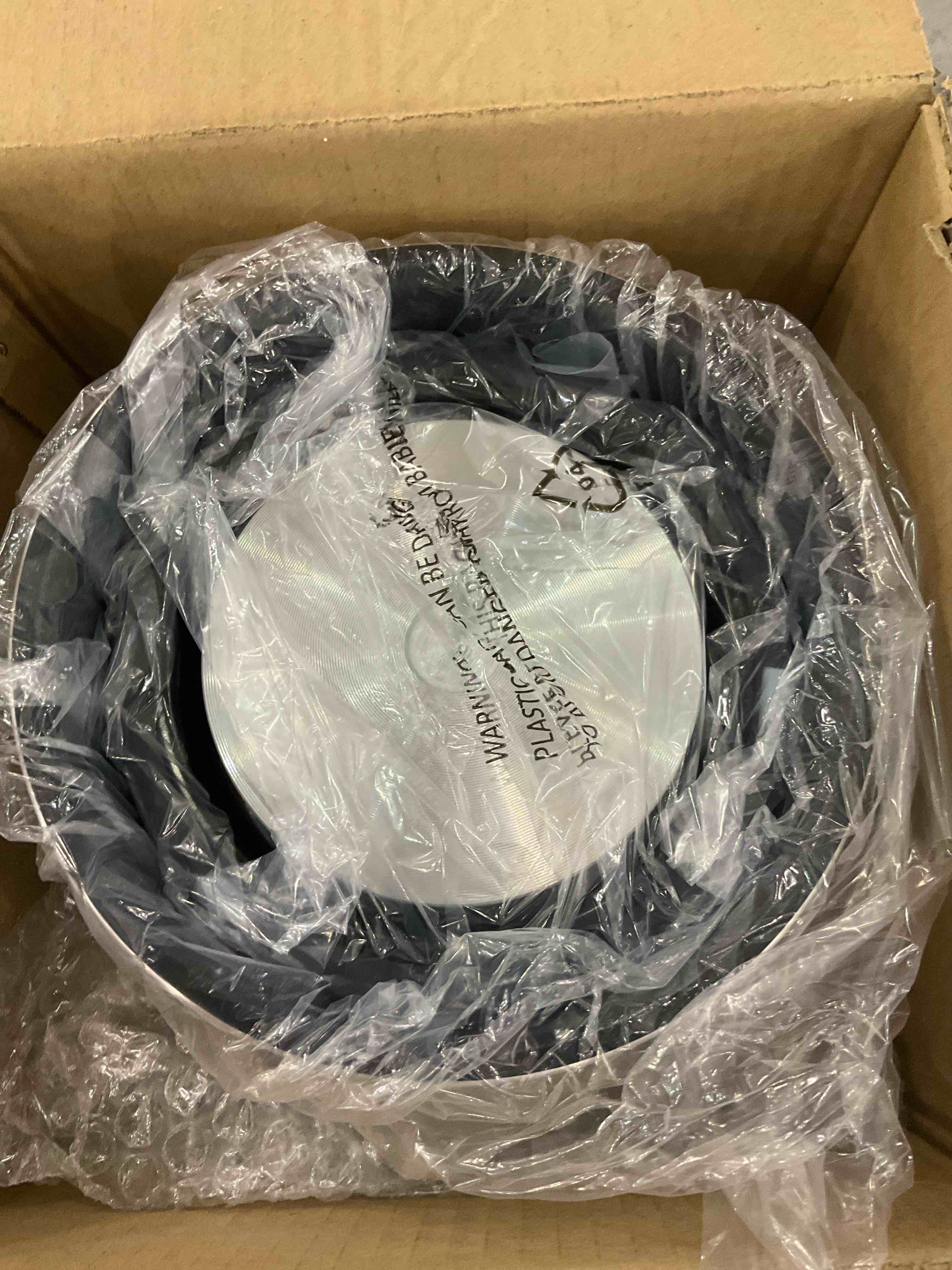 https://s3.amazonaws.com/lotting-images-prod/bidfta/EXS00598085_1700228017603.jpeg
