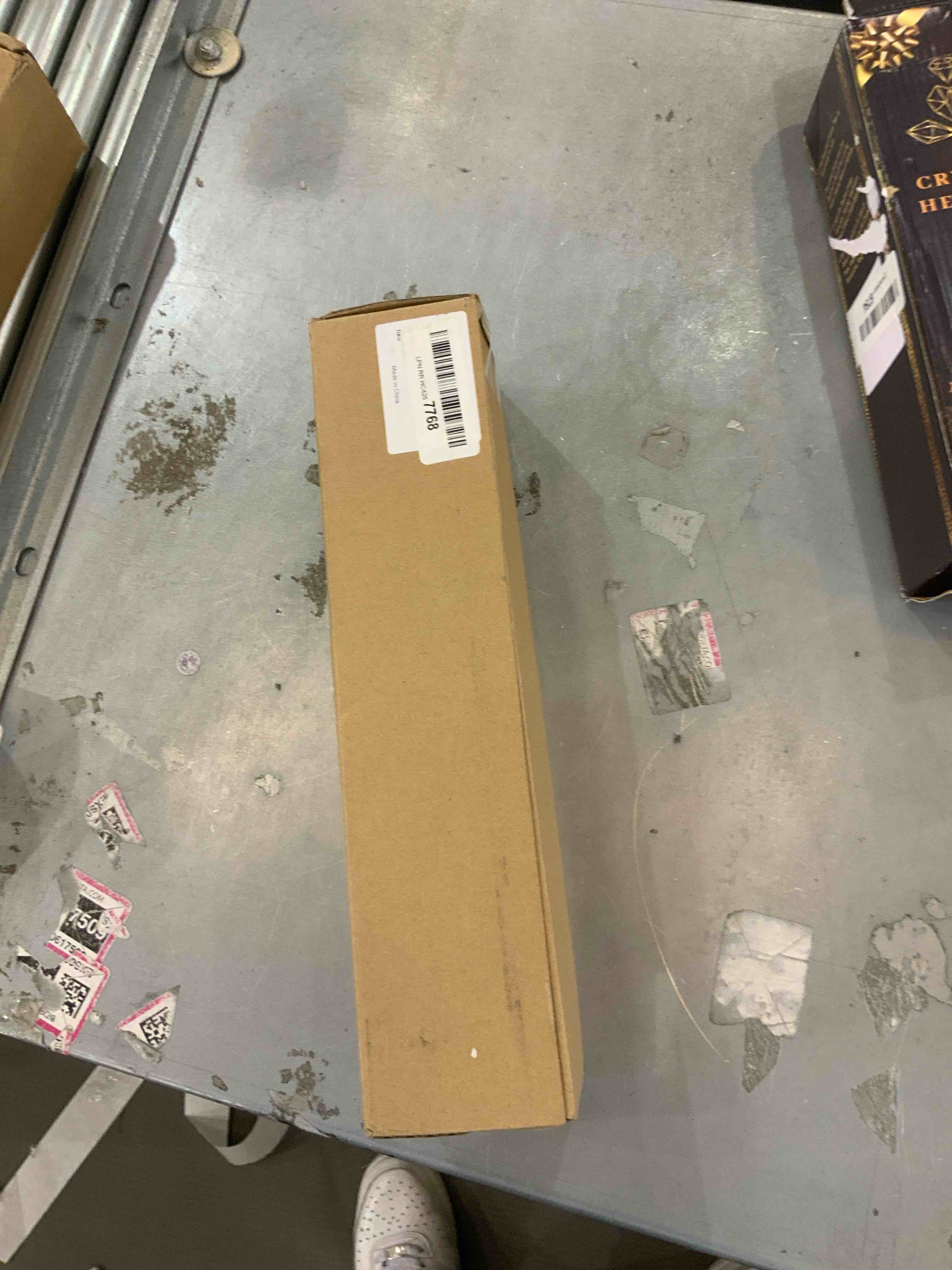 https://s3.amazonaws.com/lotting-images-prod/bidfta/EXS00599447_1701110921676.jpeg