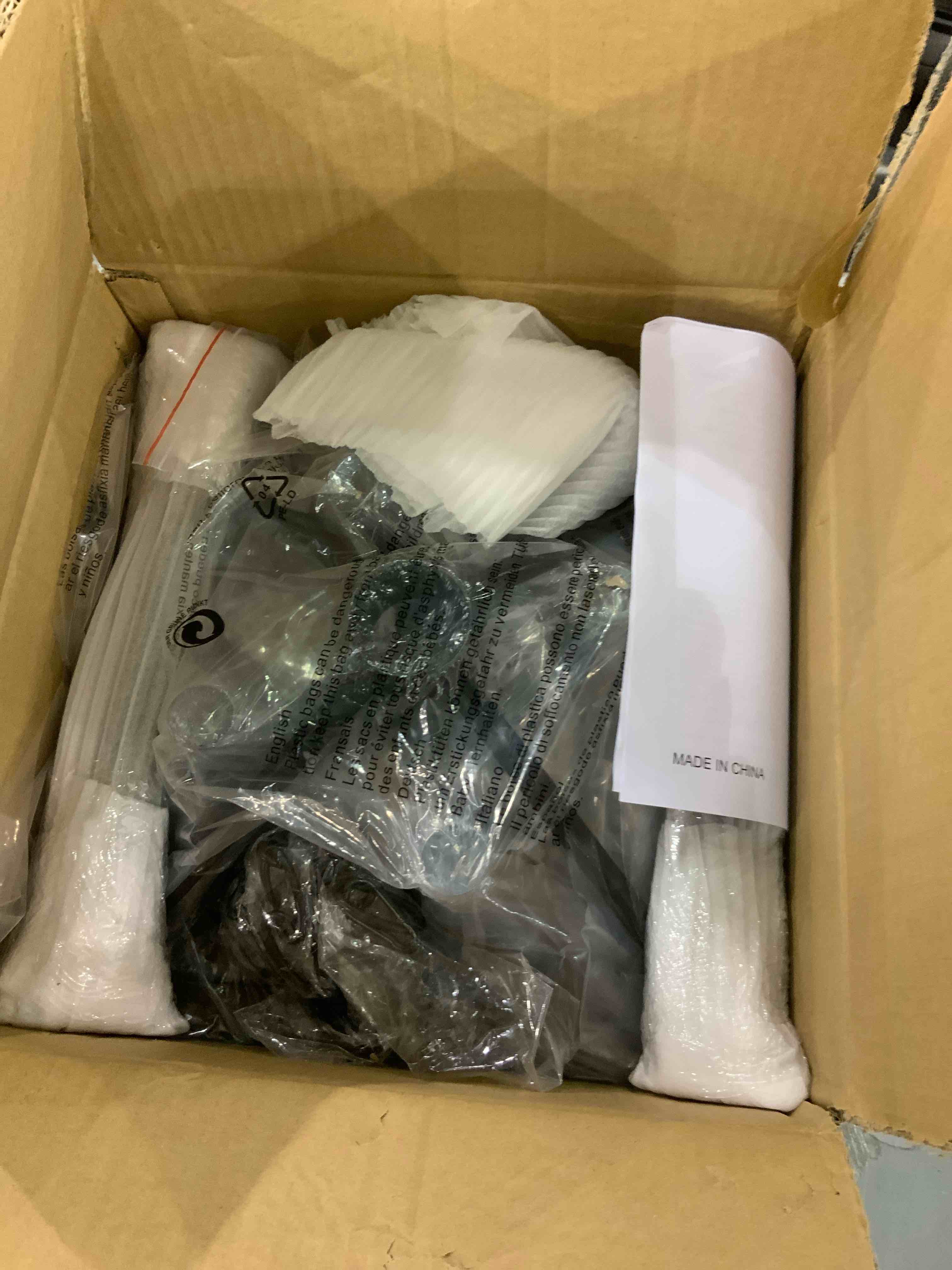https://s3.amazonaws.com/lotting-images-prod/bidfta/EXS00599483_1701173672452.jpeg