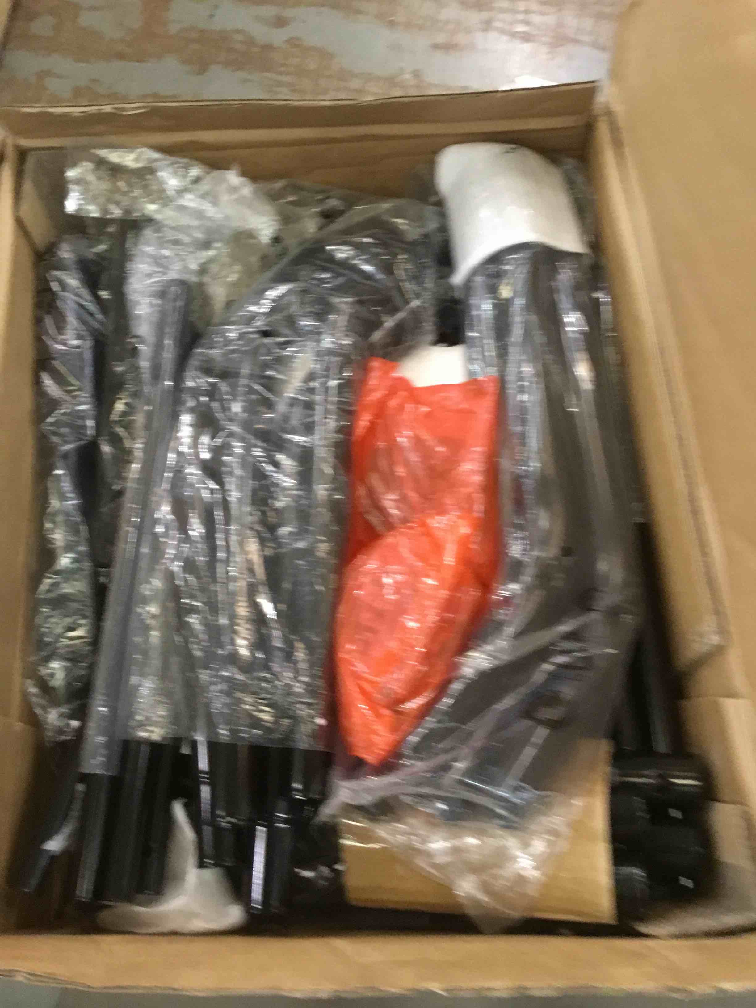 https://s3.amazonaws.com/lotting-images-prod/bidfta/EXS00600146_1699296173114.jpeg