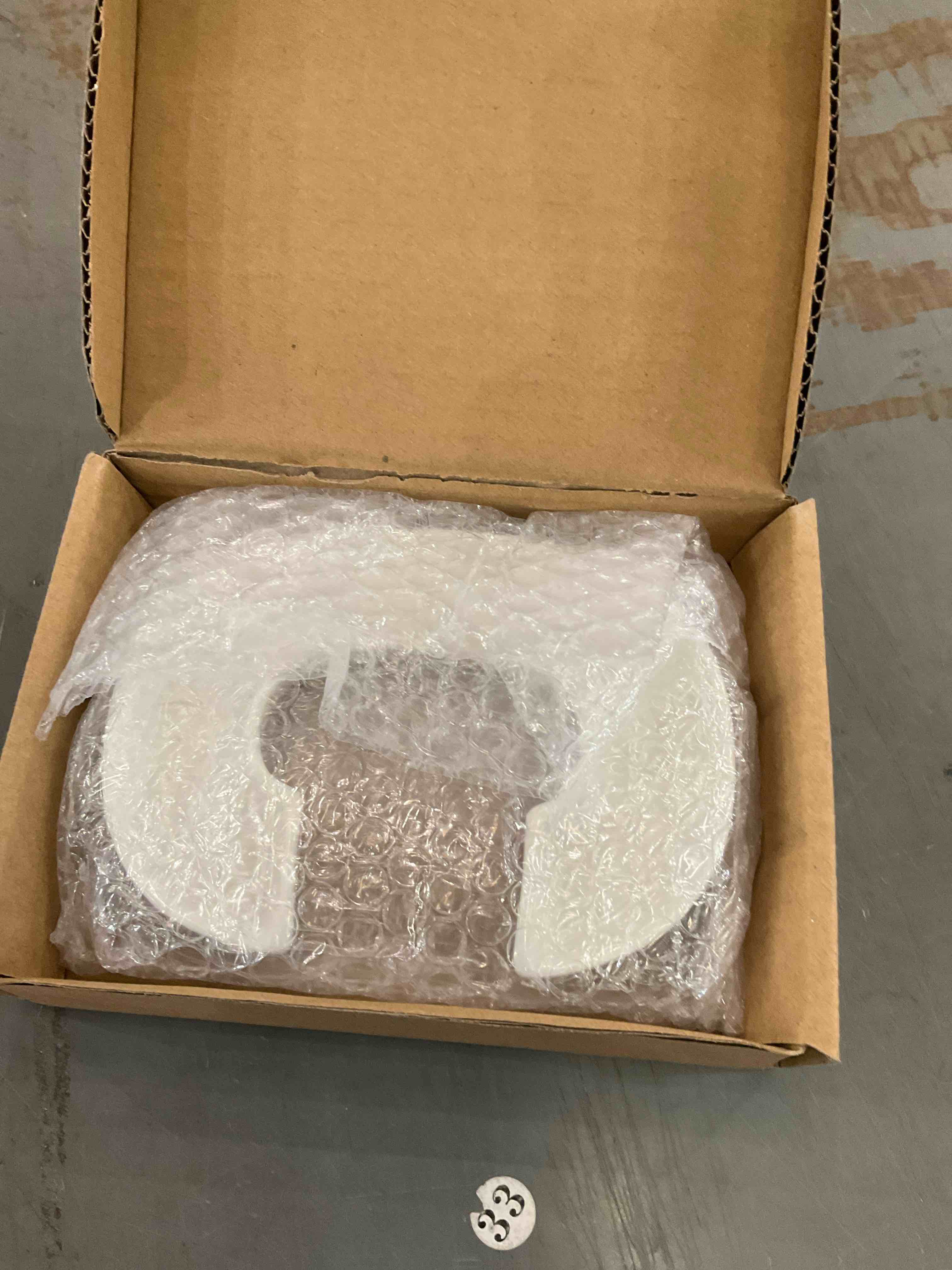 https://s3.amazonaws.com/lotting-images-prod/bidfta/EXS00600151_1699298419012.jpeg