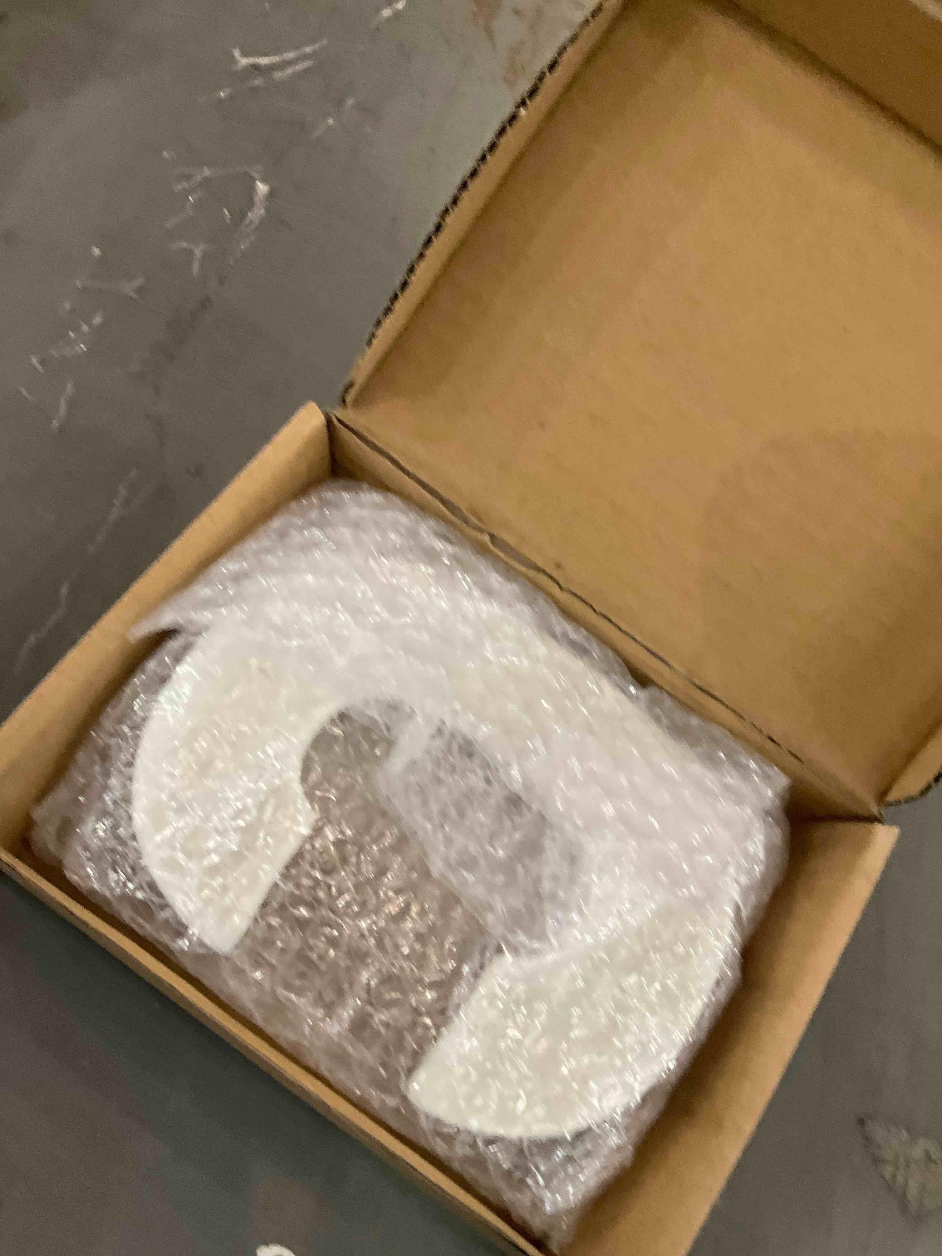 https://s3.amazonaws.com/lotting-images-prod/bidfta/EXS00600151_1699298420731.jpeg