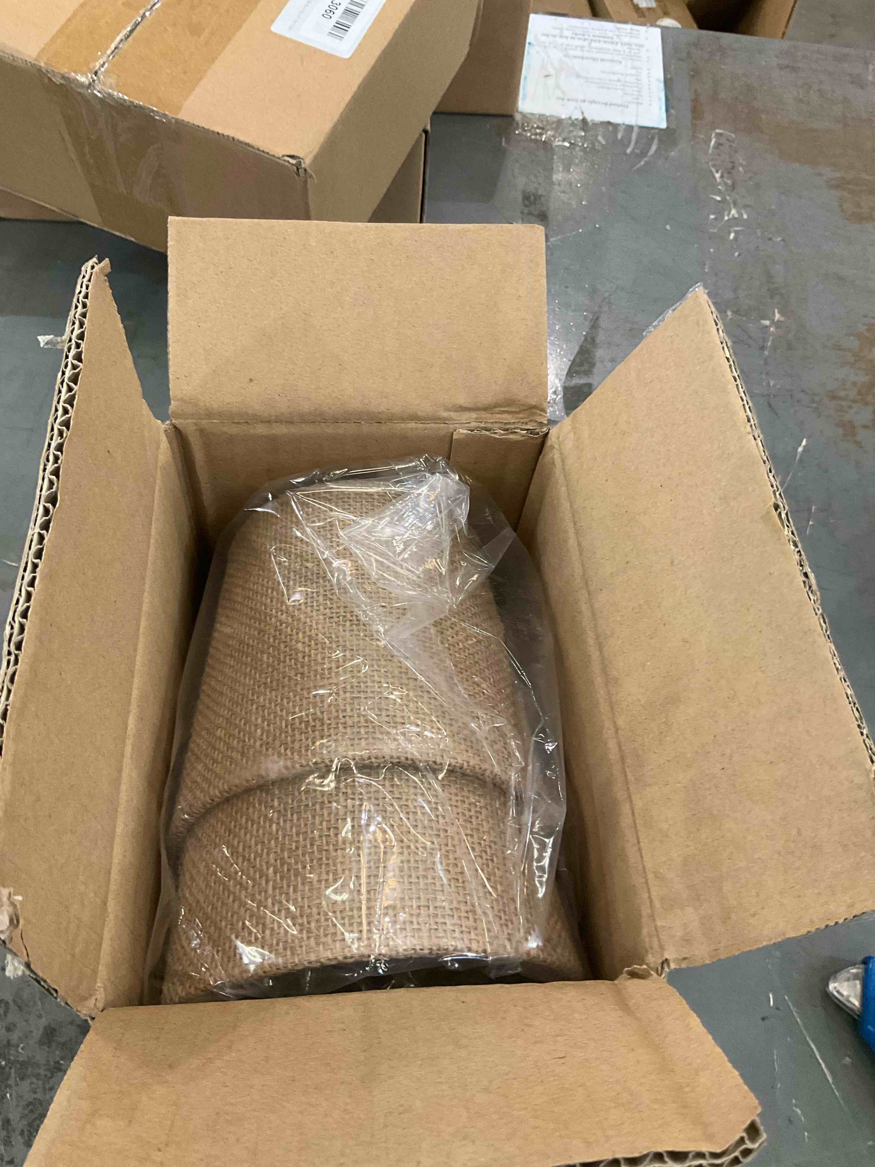 https://s3.amazonaws.com/lotting-images-prod/bidfta/EXS00600152_1699298529553.jpeg