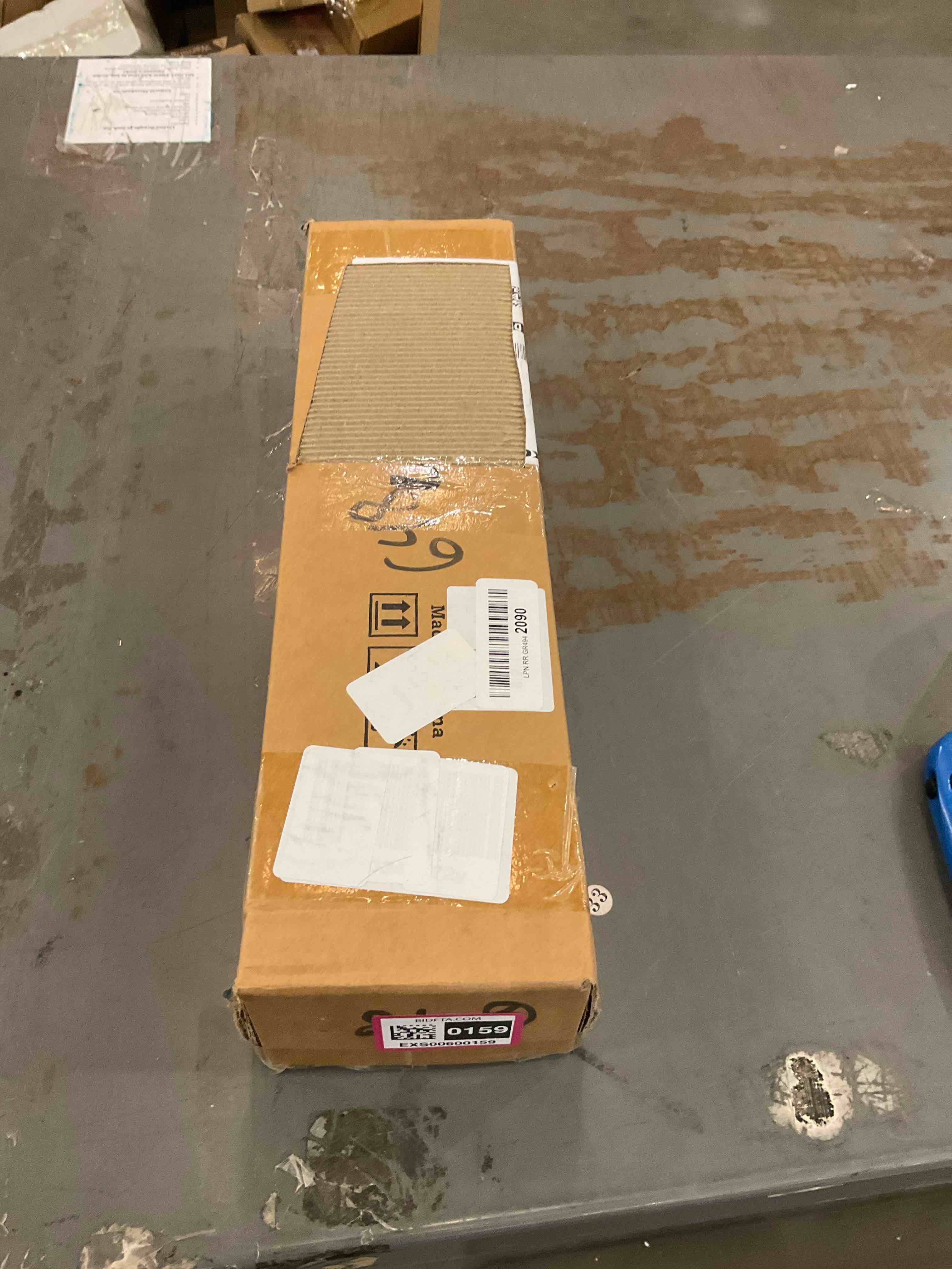 https://s3.amazonaws.com/lotting-images-prod/bidfta/EXS00600159_1699299793235.jpeg