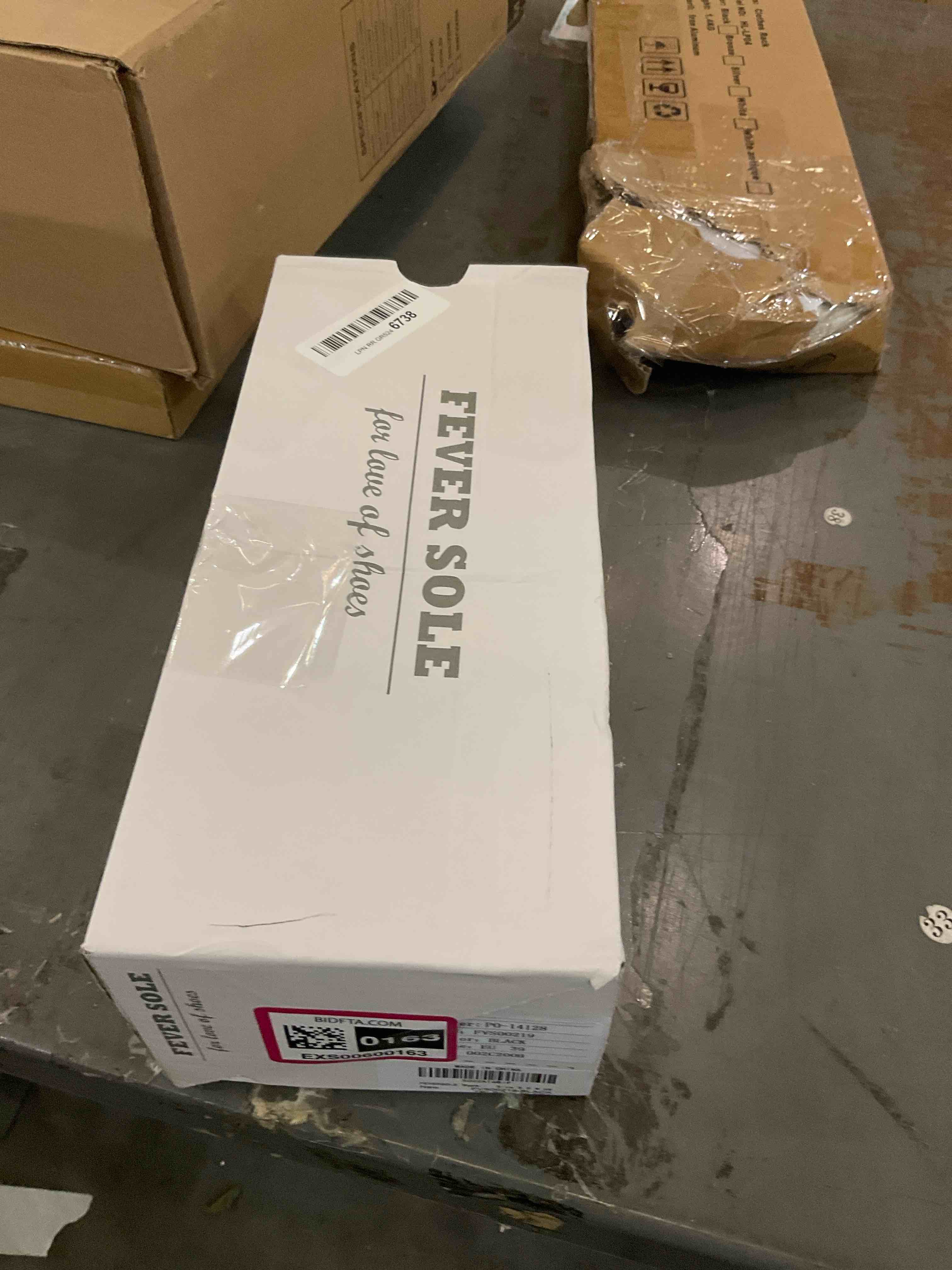 https://s3.amazonaws.com/lotting-images-prod/bidfta/EXS00600163_1699300159089.jpeg