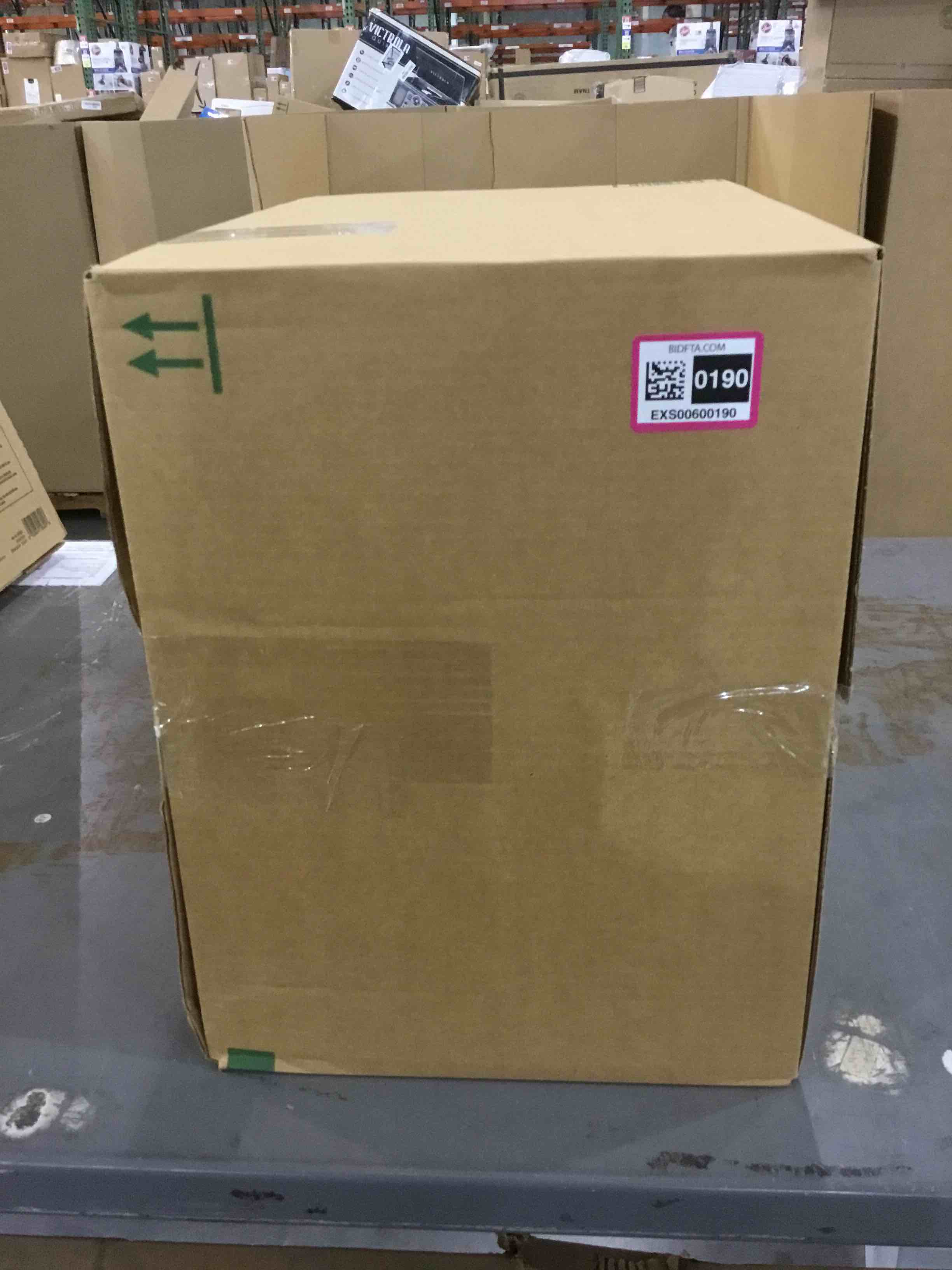 https://s3.amazonaws.com/lotting-images-prod/bidfta/EXS00600190_1699361946652.jpeg