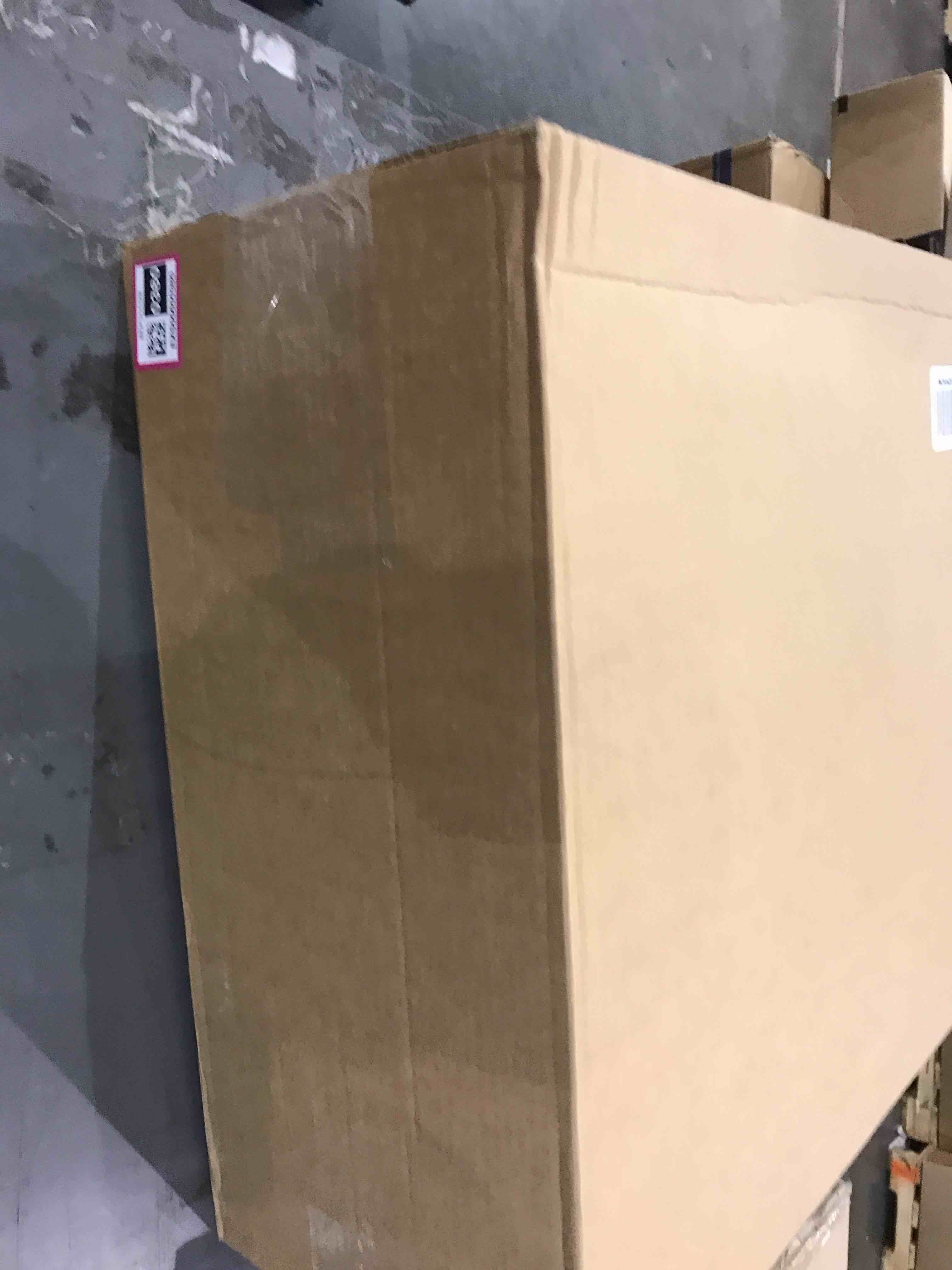 https://s3.amazonaws.com/lotting-images-prod/bidfta/EXS00600380_1699559791947.jpeg