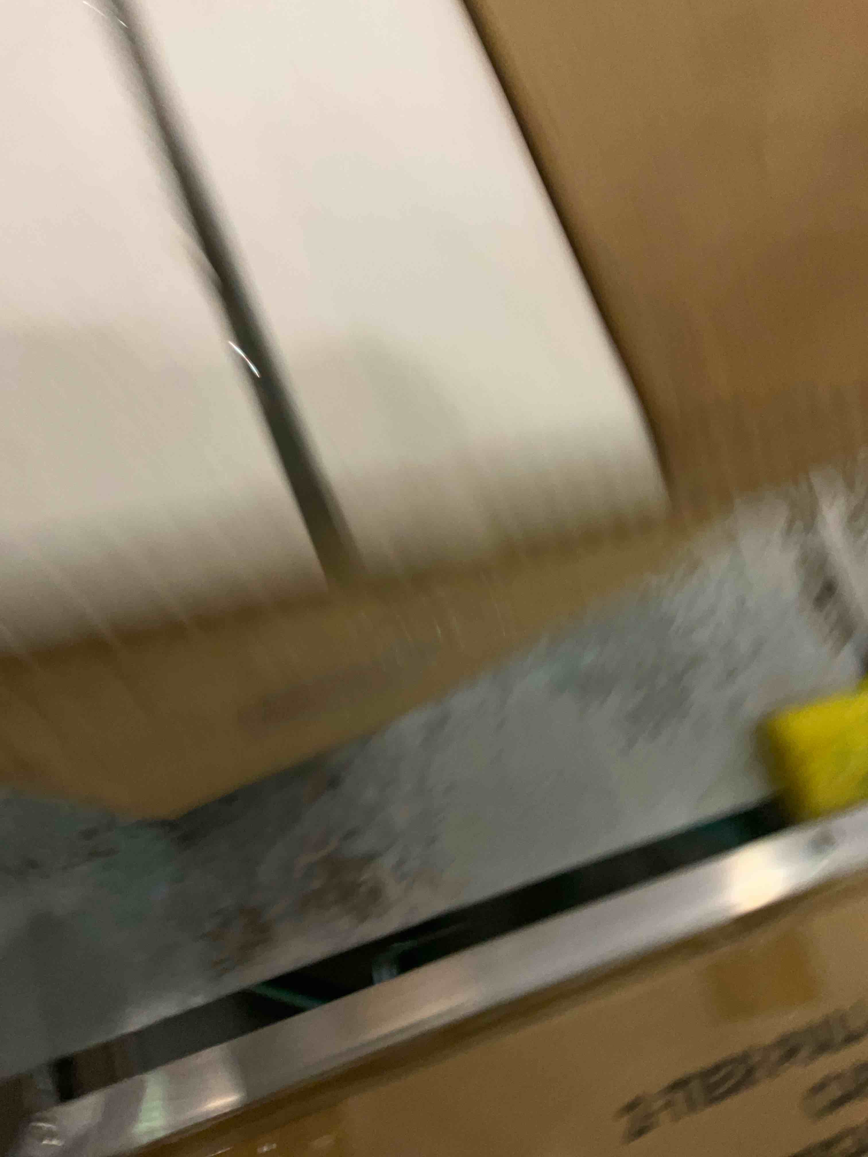 https://s3.amazonaws.com/lotting-images-prod/bidfta/EXS00601294_1698686679911.jpeg
