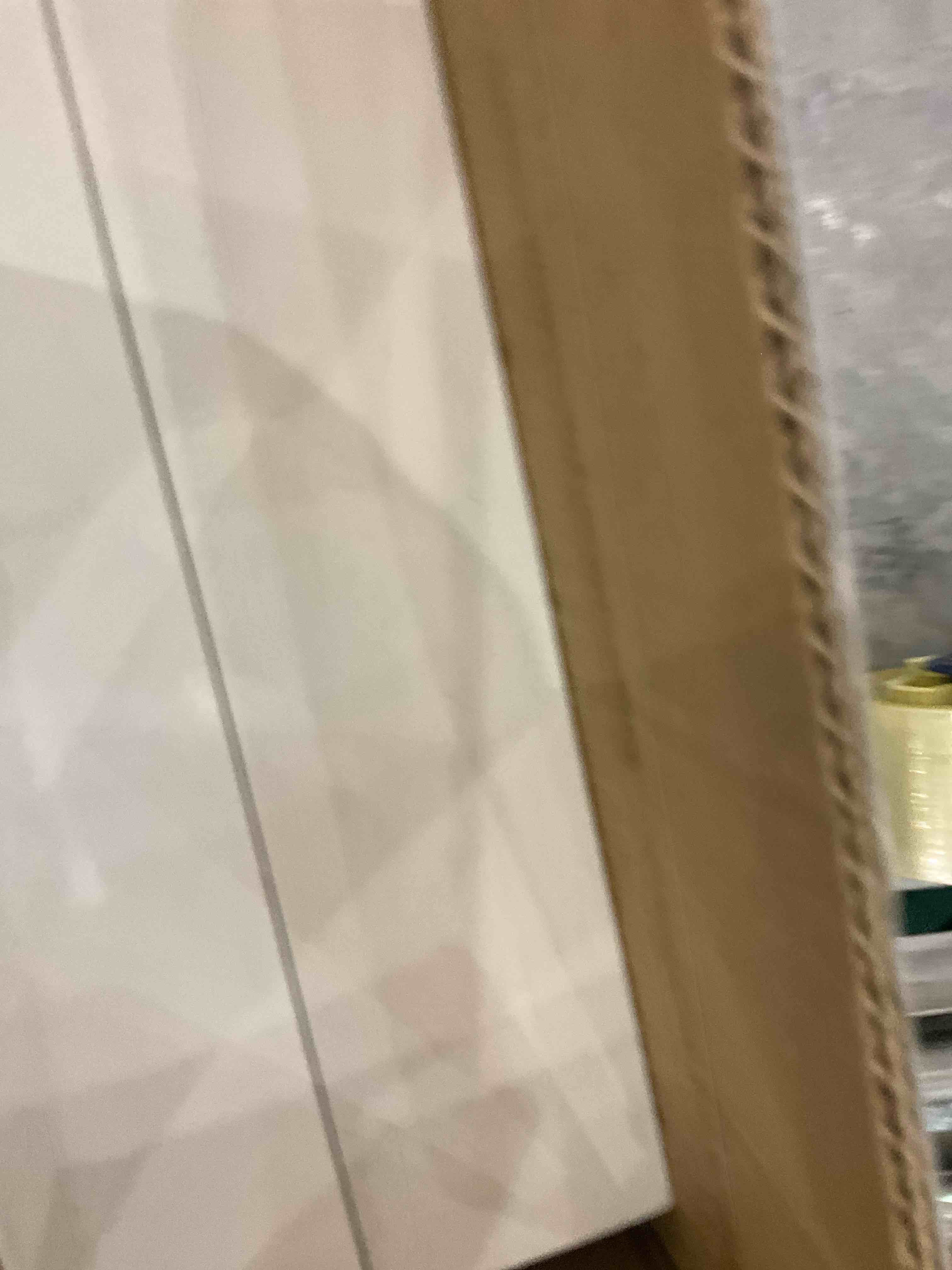 https://s3.amazonaws.com/lotting-images-prod/bidfta/EXS00601486_1699300146639.jpeg