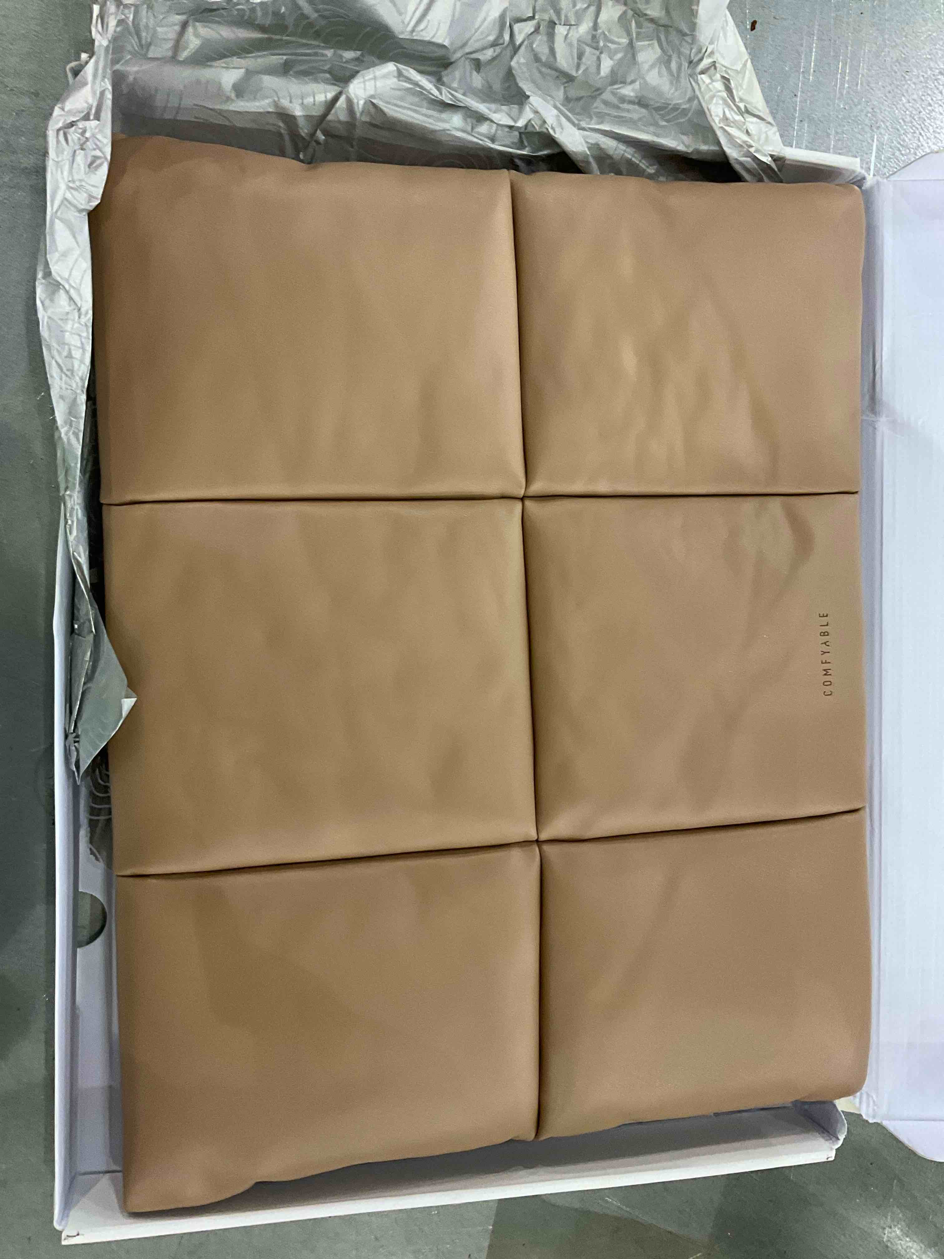 https://s3.amazonaws.com/lotting-images-prod/bidfta/EXS00601840_1698675130812.jpeg