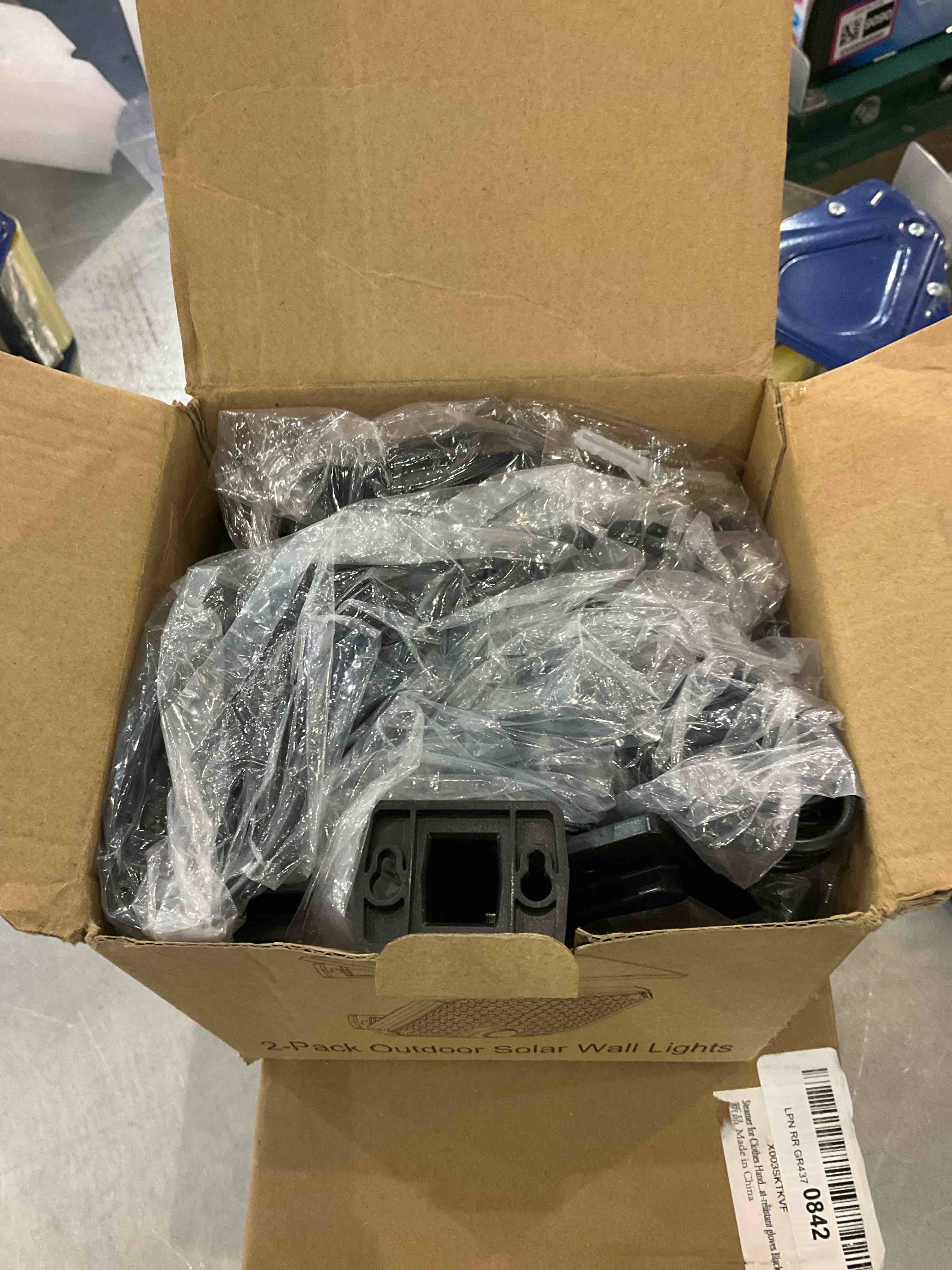 https://s3.amazonaws.com/lotting-images-prod/bidfta/EXS00601916_1698688588489.jpeg