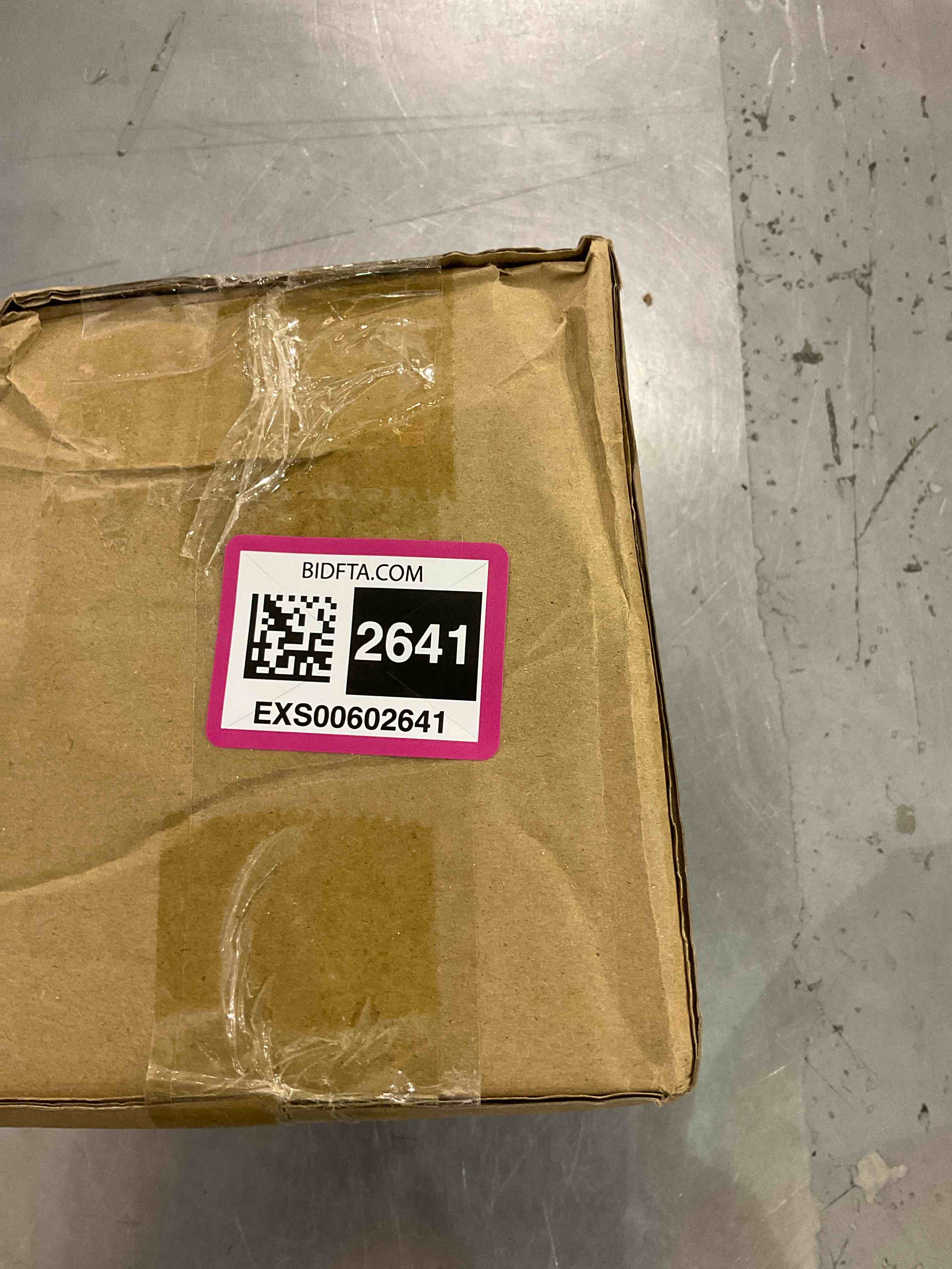 https://s3.amazonaws.com/lotting-images-prod/bidfta/EXS00602641_1698418278176.jpeg