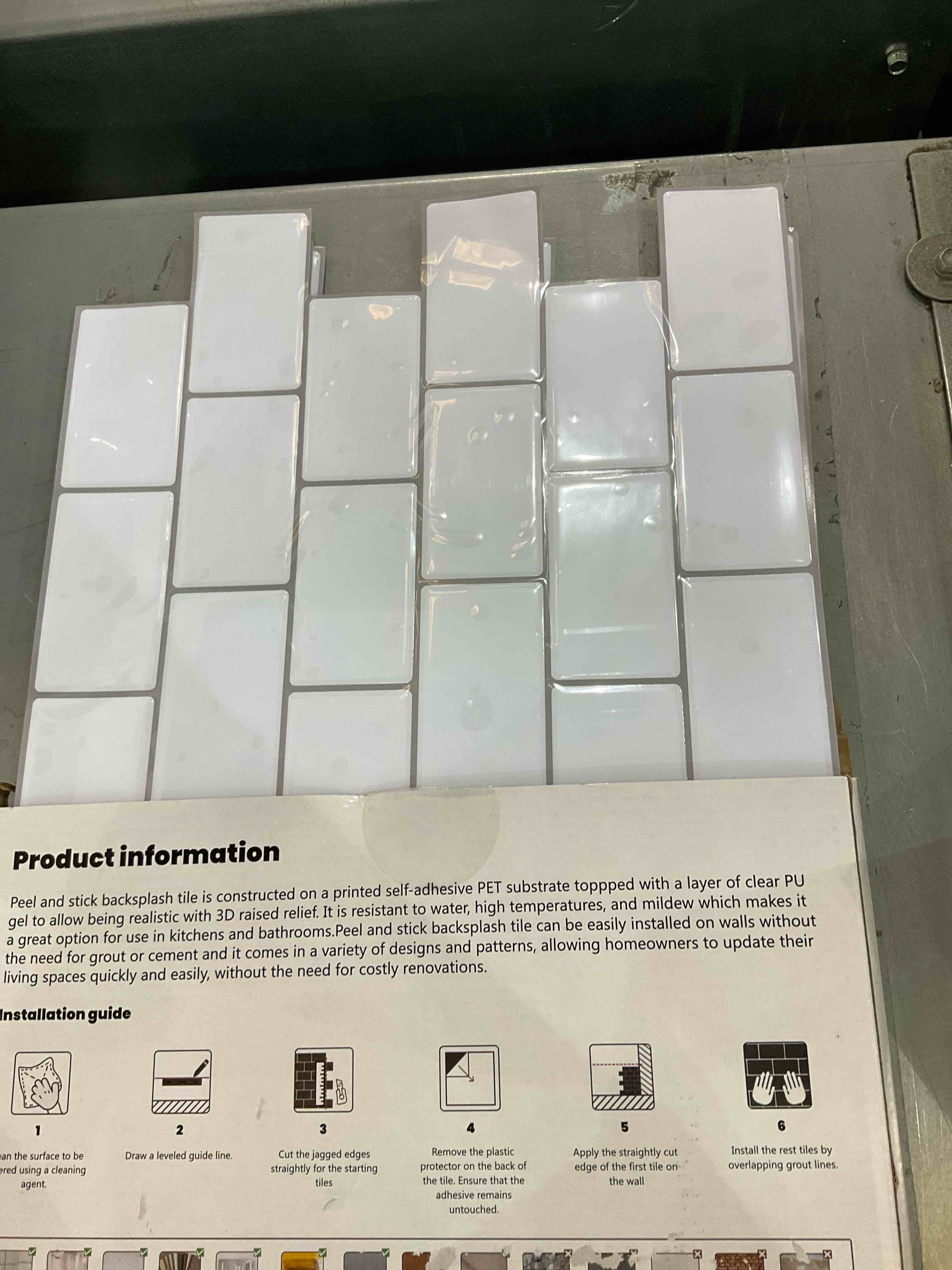 peel and stick tile