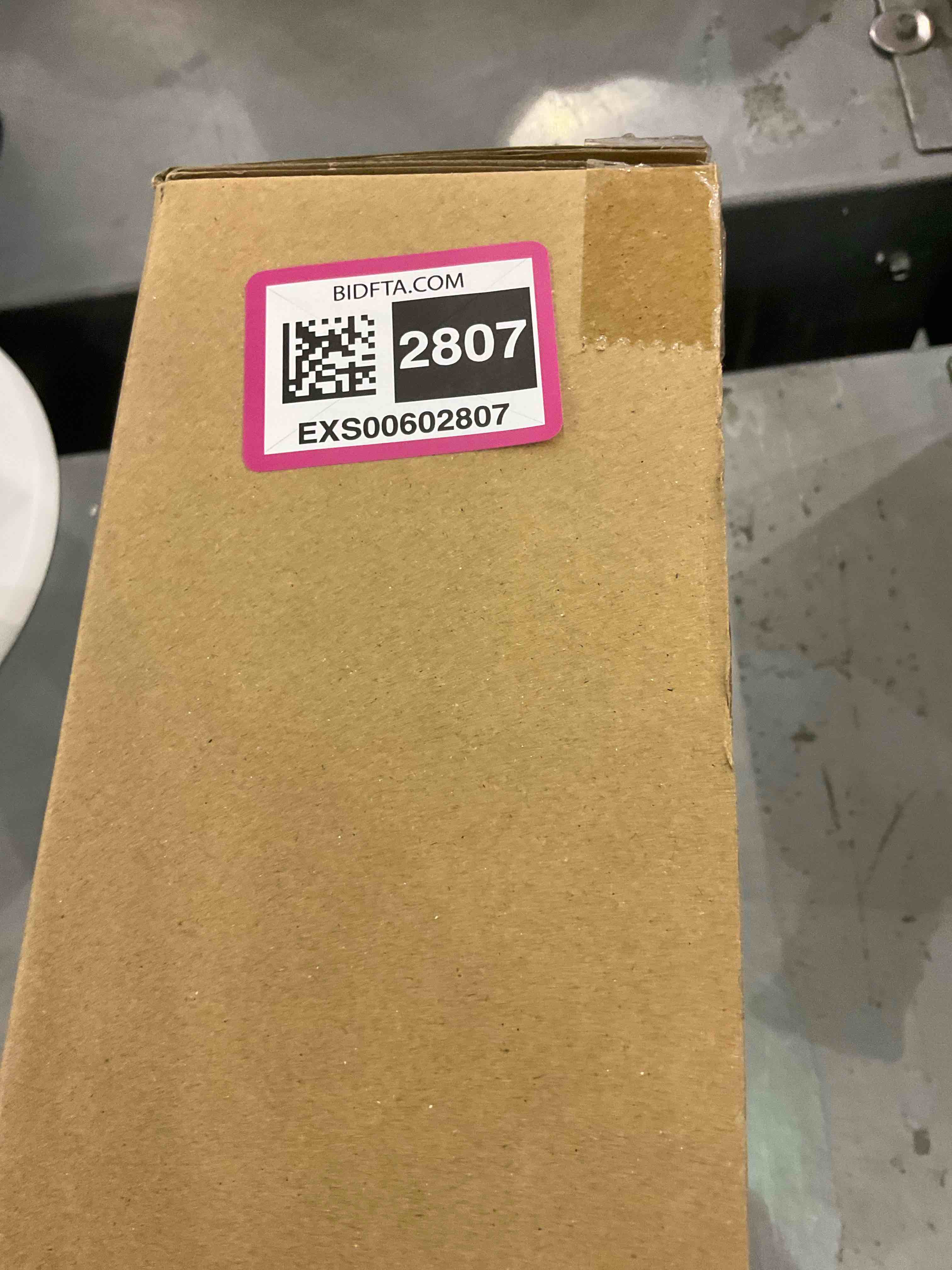 https://s3.amazonaws.com/lotting-images-prod/bidfta/EXS00602807_1698670417809.jpeg