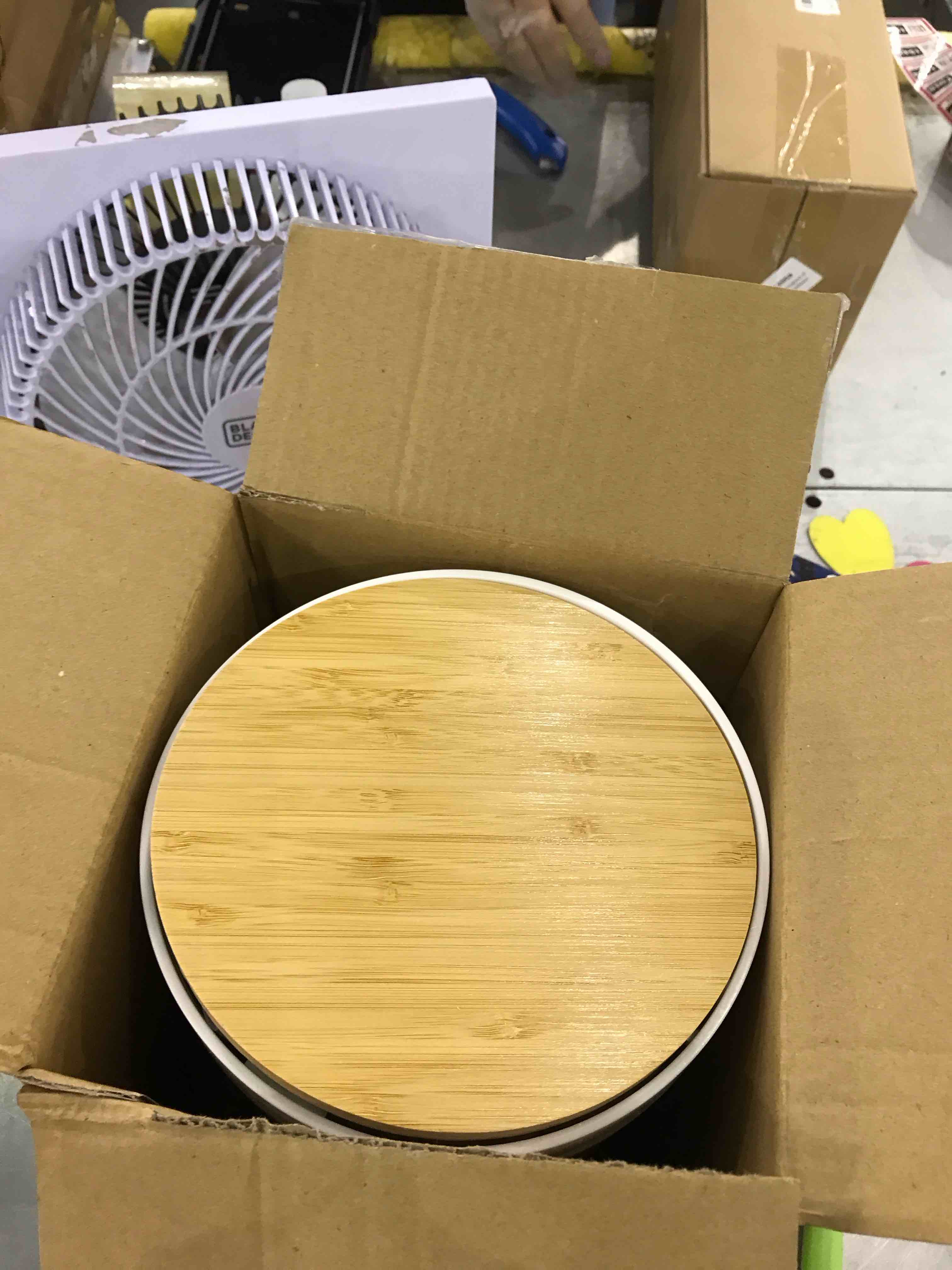 https://s3.amazonaws.com/lotting-images-prod/bidfta/EXS00603119_1698666398785.jpeg
