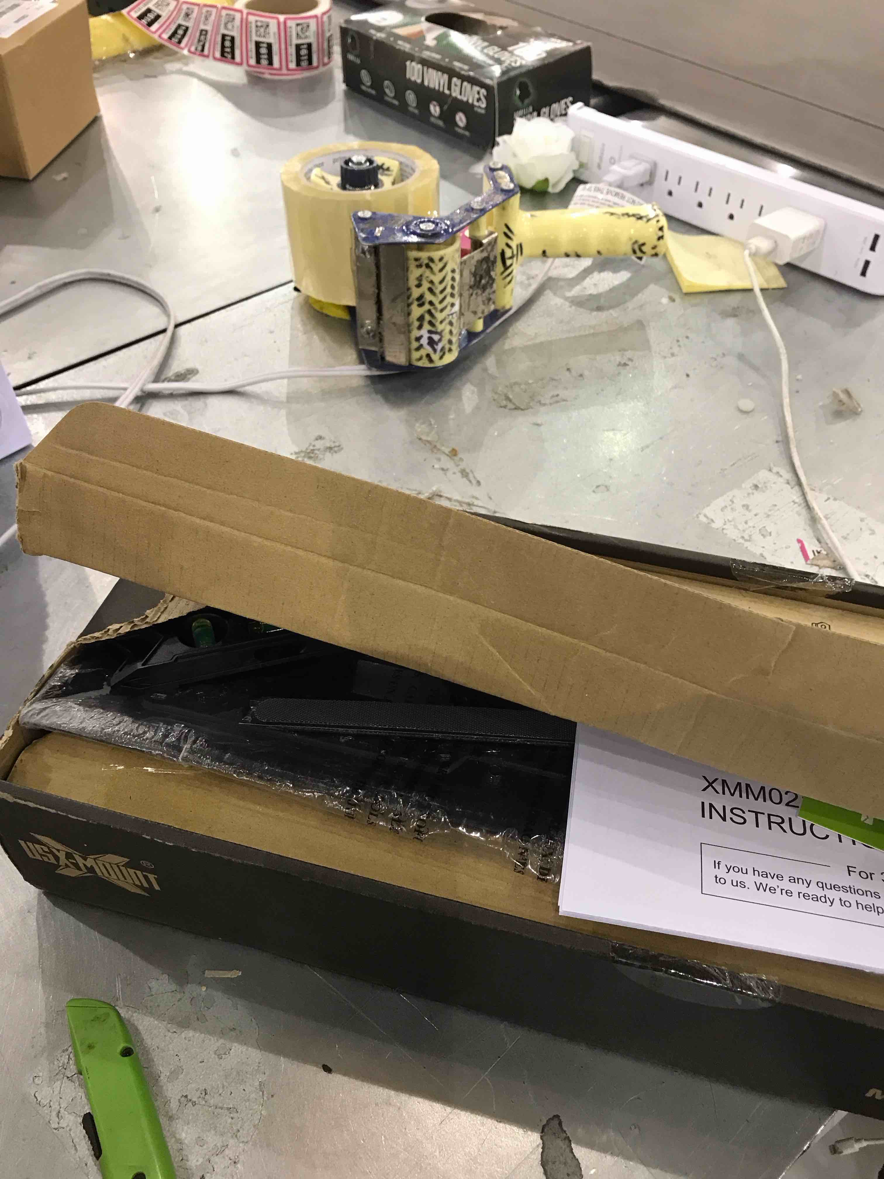 https://s3.amazonaws.com/lotting-images-prod/bidfta/EXS00603220_1698679819053.jpeg