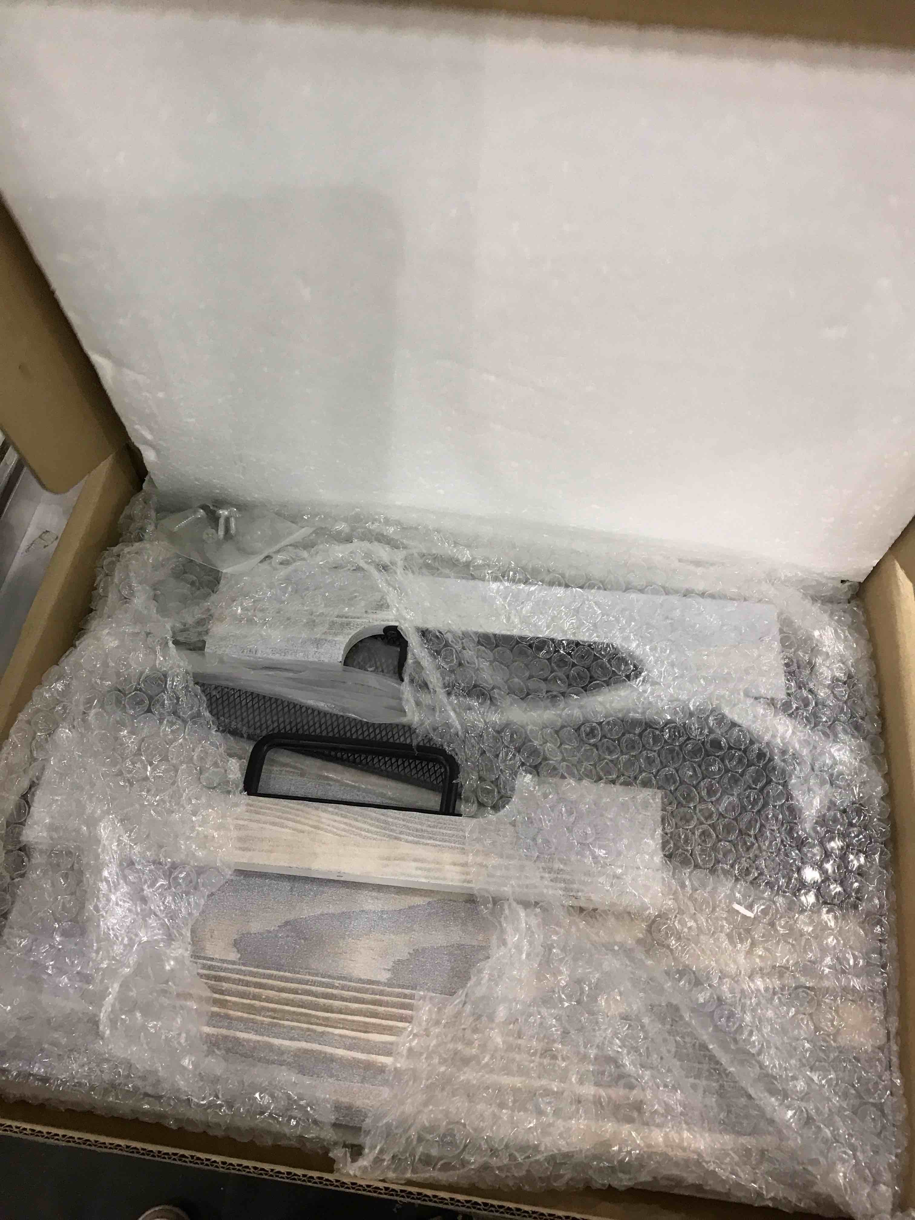 https://s3.amazonaws.com/lotting-images-prod/bidfta/EXS00603233_1698681004927.jpeg