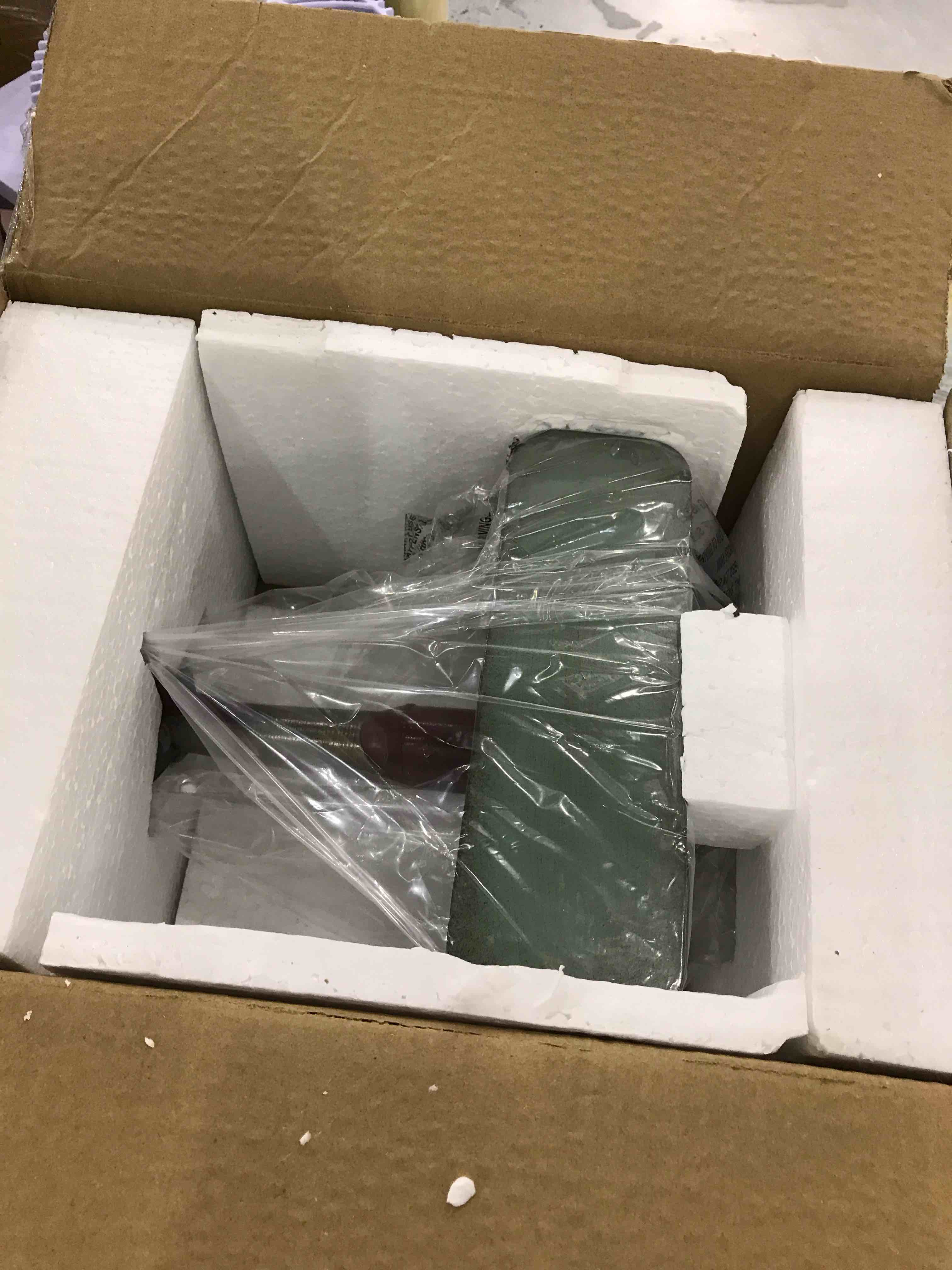 https://s3.amazonaws.com/lotting-images-prod/bidfta/EXS00603280_1698691156664.jpeg