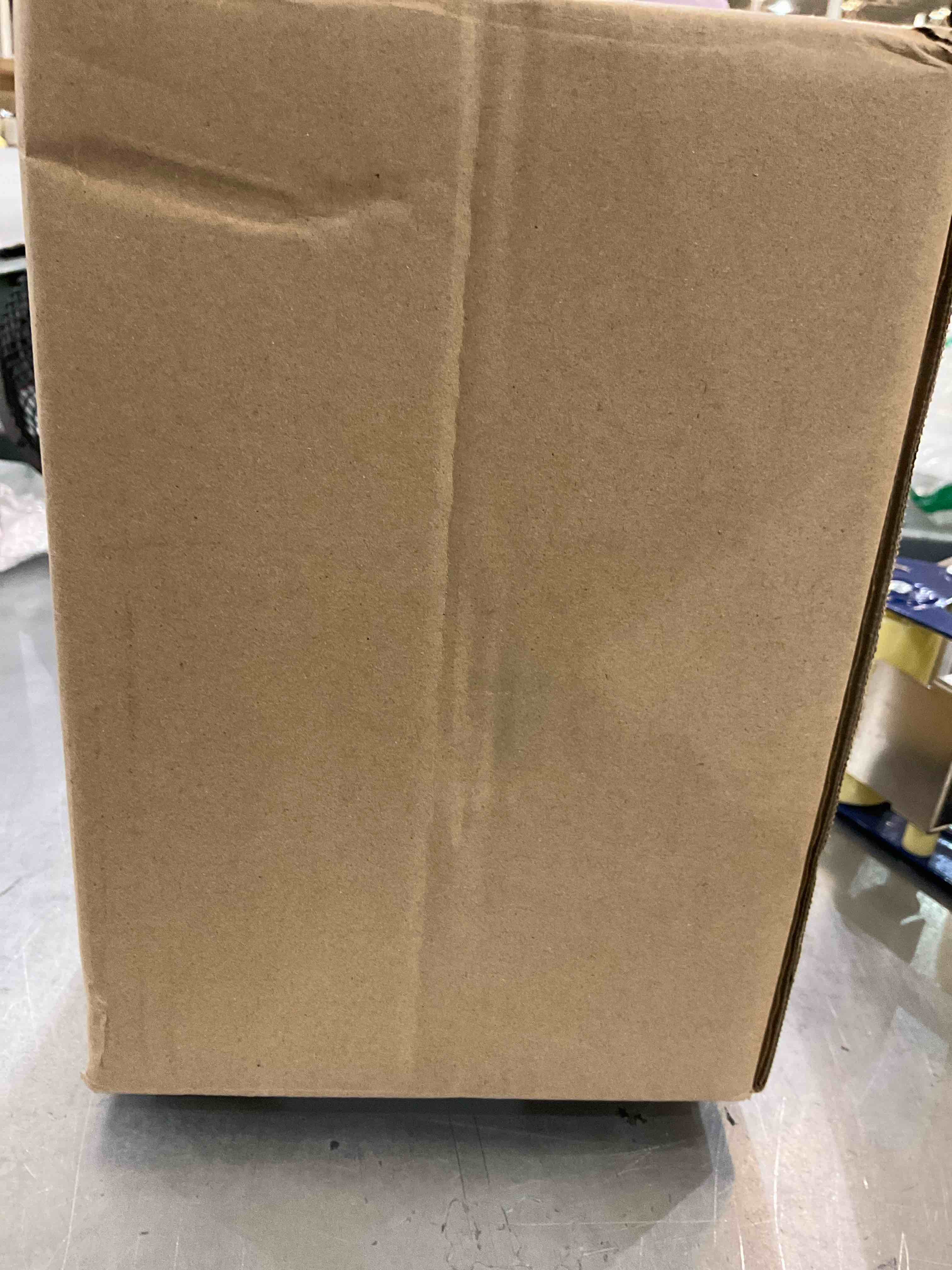 https://s3.amazonaws.com/lotting-images-prod/bidfta/EXS00604010_1698774540427.jpeg
