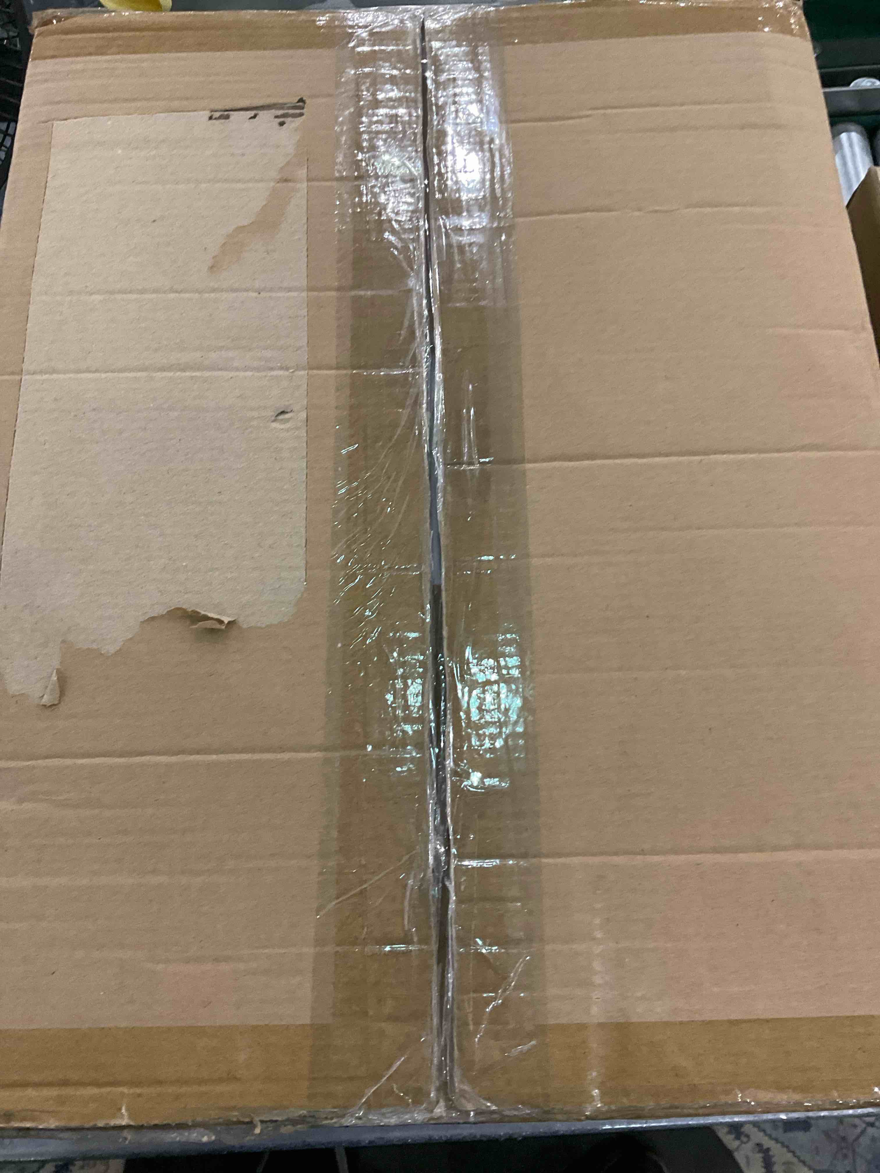 https://s3.amazonaws.com/lotting-images-prod/bidfta/EXS00604072_1698842425412.jpeg