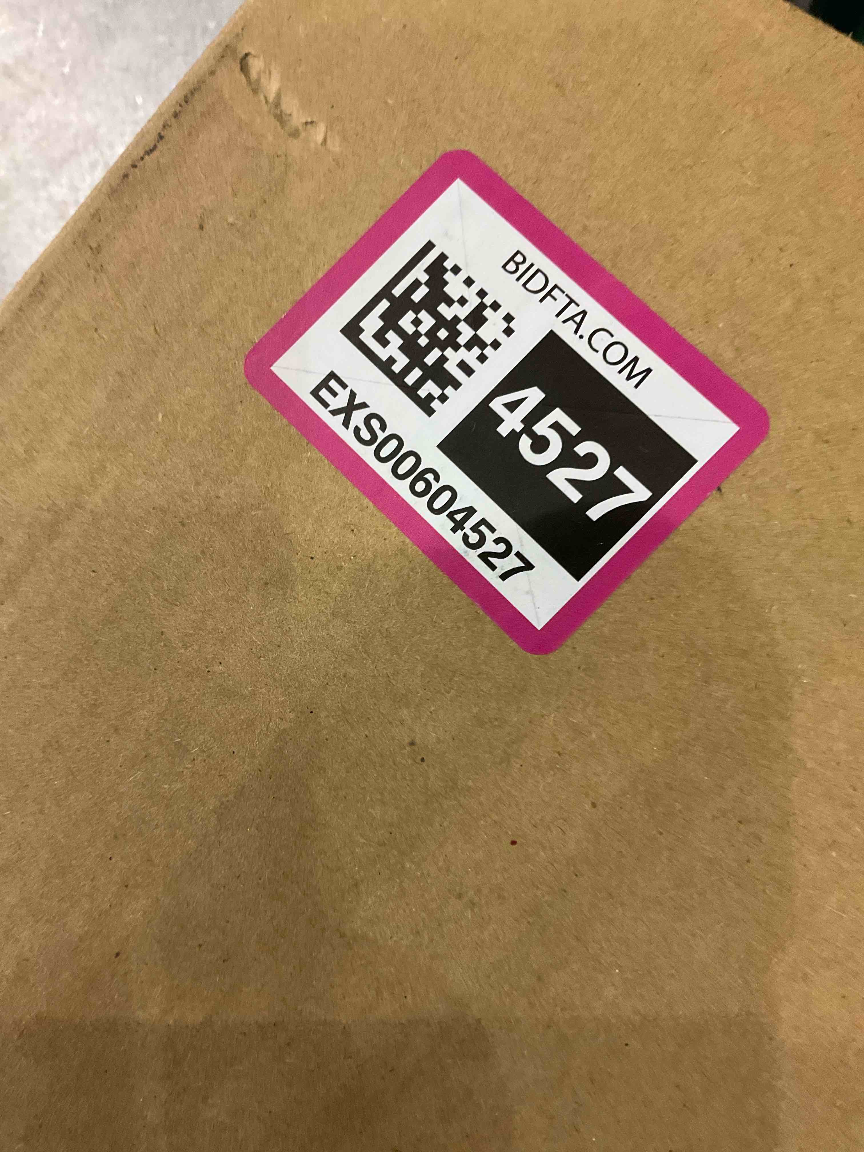 https://s3.amazonaws.com/lotting-images-prod/bidfta/EXS00604527_1698688425434.jpeg