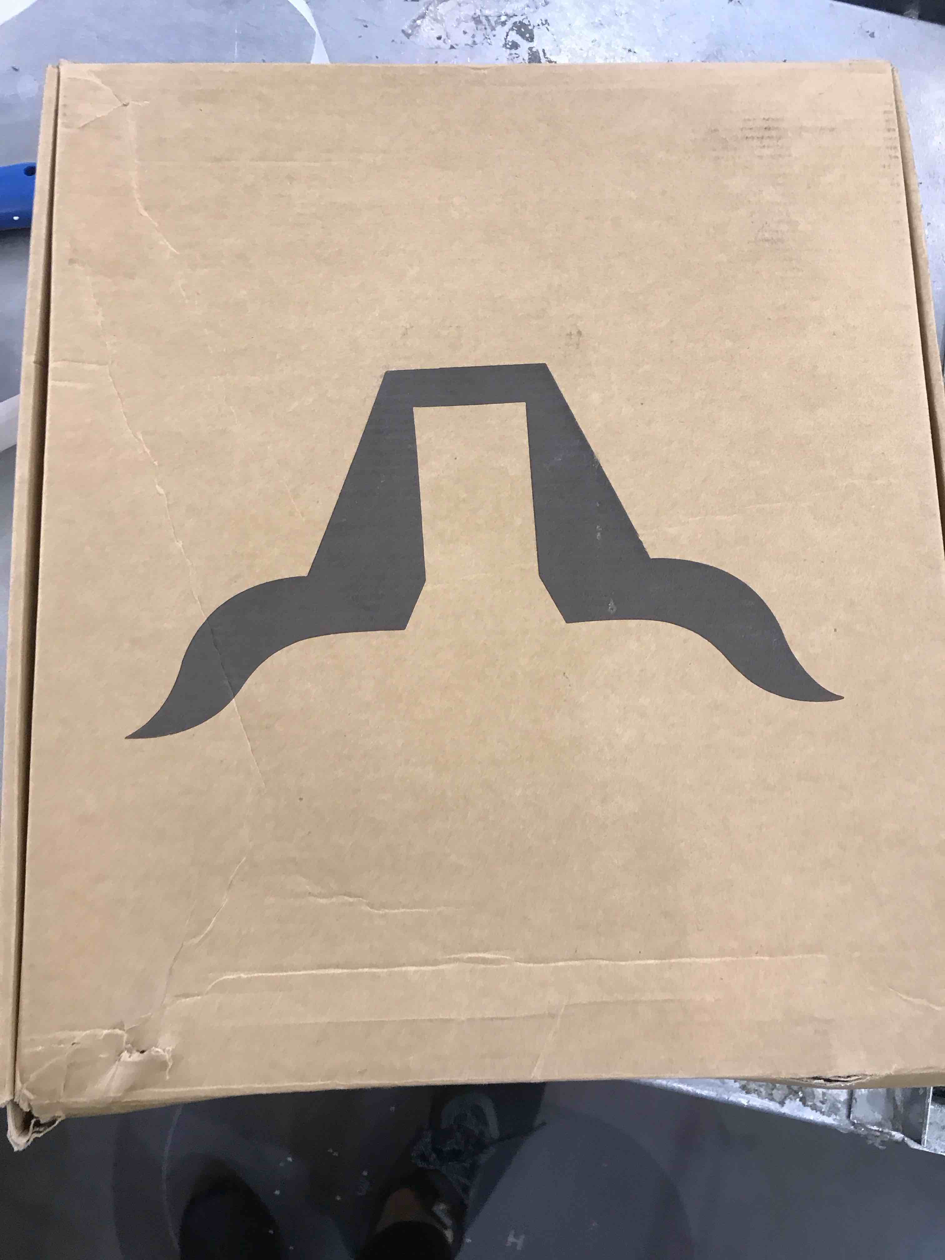 https://s3.amazonaws.com/lotting-images-prod/bidfta/EXS00604536_1698080811092.jpeg