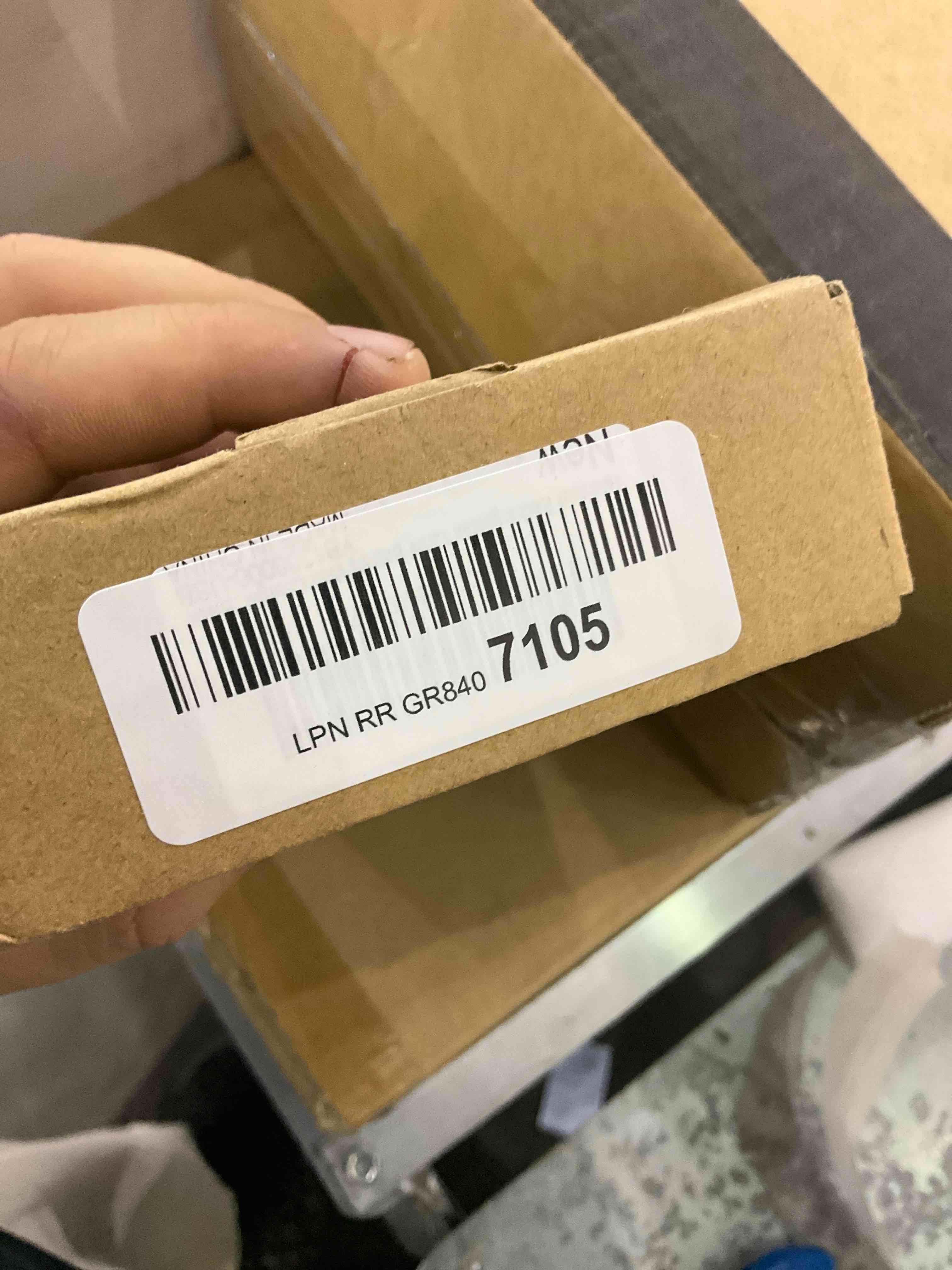 https://s3.amazonaws.com/lotting-images-prod/bidfta/EXS00604732_1698322958085.jpeg