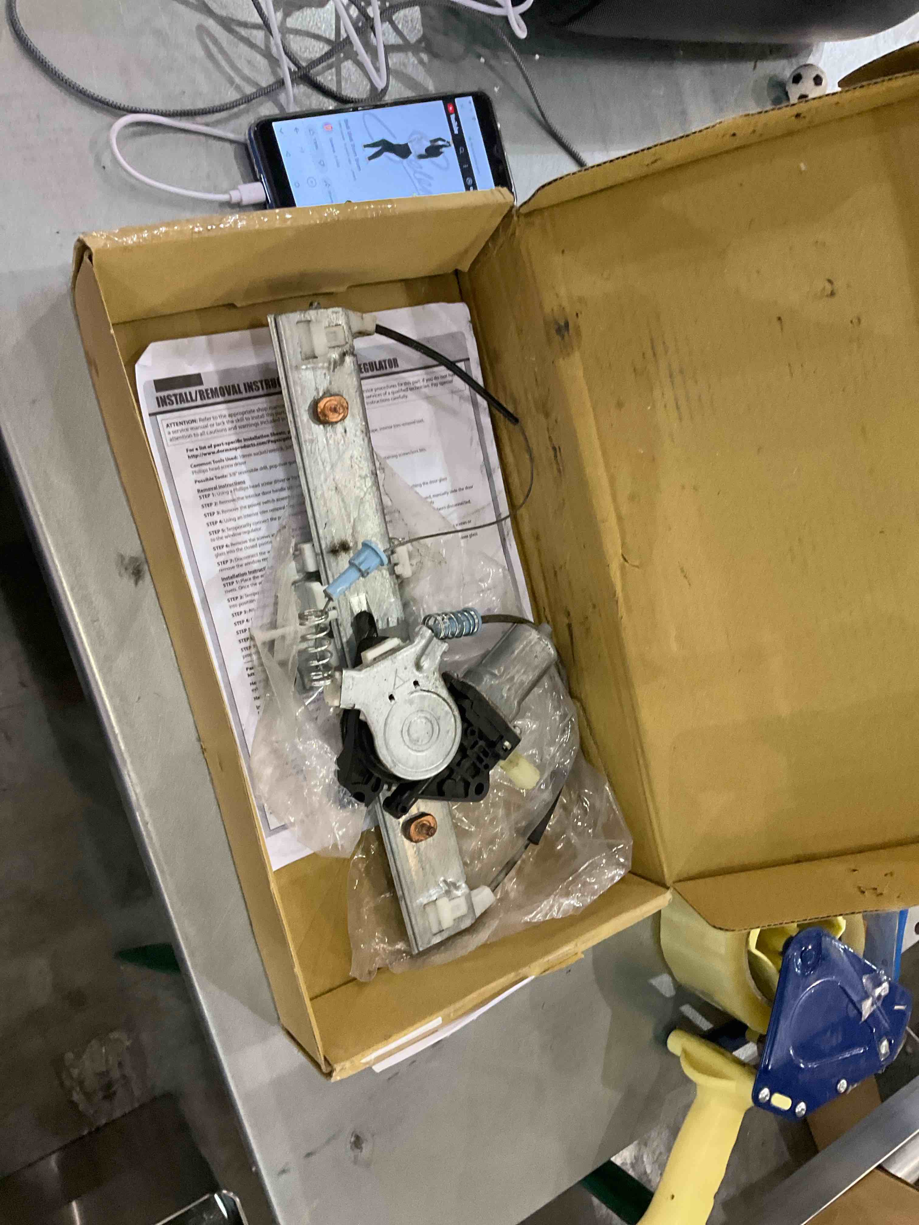 https://s3.amazonaws.com/lotting-images-prod/bidfta/EXS00604857_1698680240506.jpeg