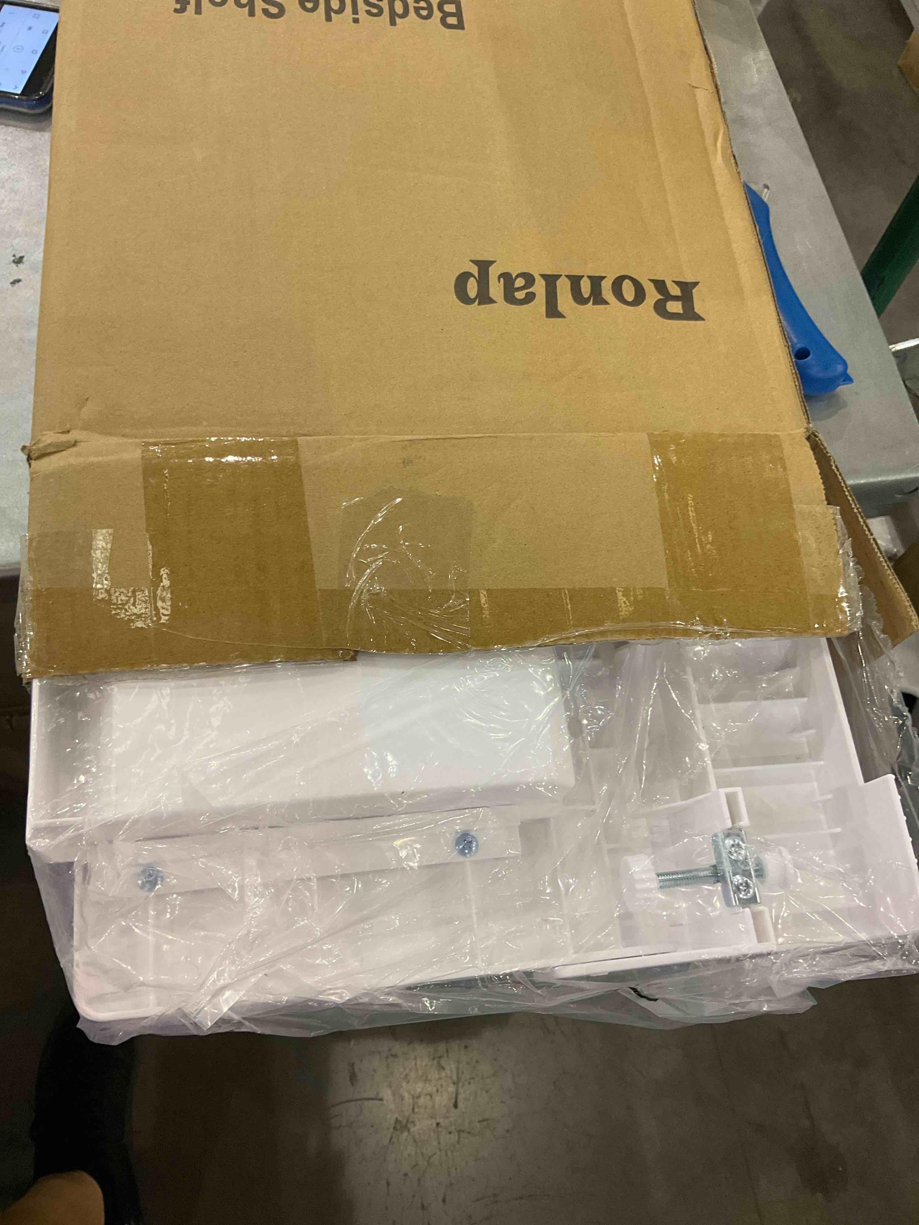 https://s3.amazonaws.com/lotting-images-prod/bidfta/EXS00604898_1698693170297.jpeg