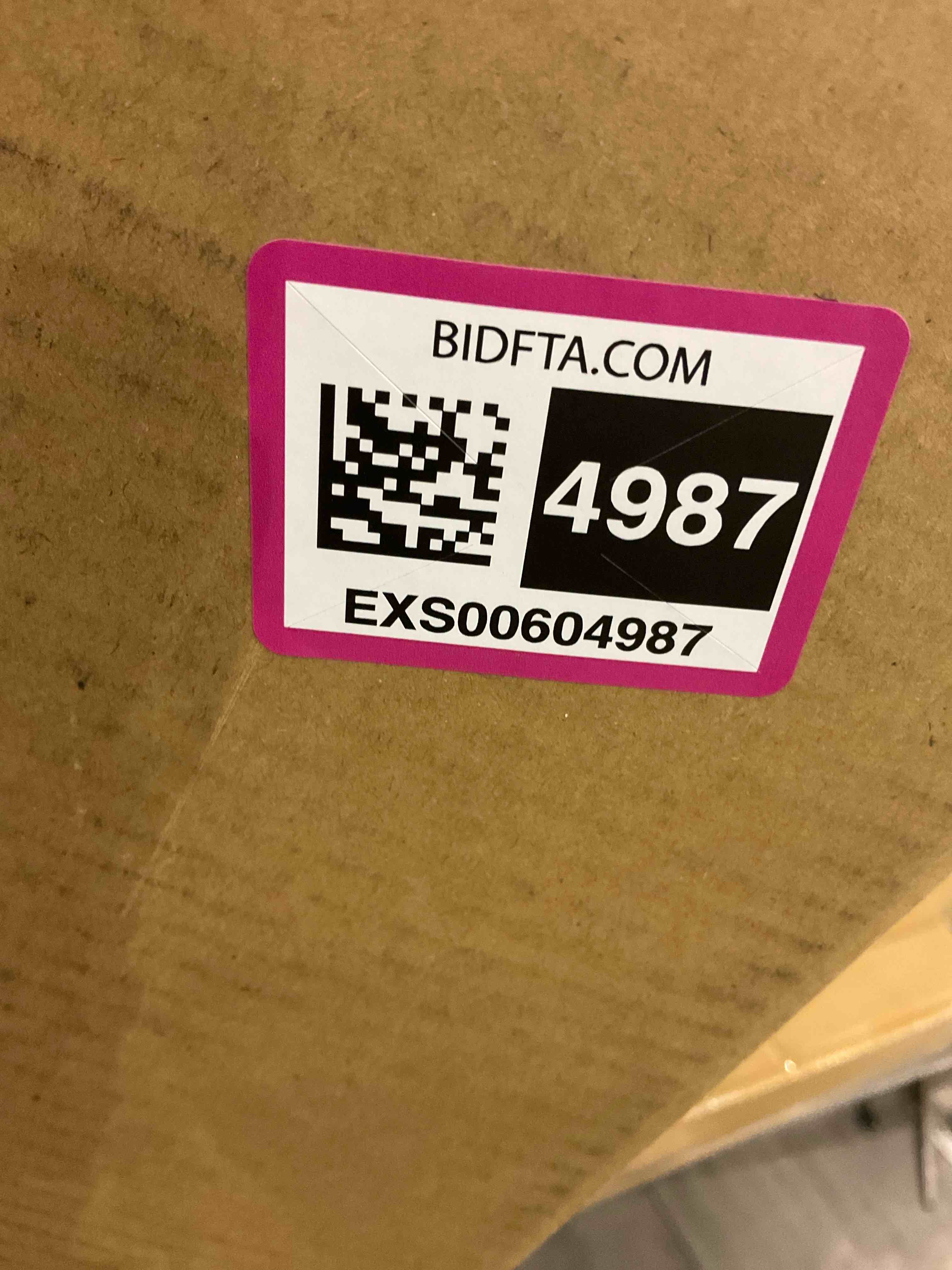 https://s3.amazonaws.com/lotting-images-prod/bidfta/EXS00604987_1698837757079.jpeg