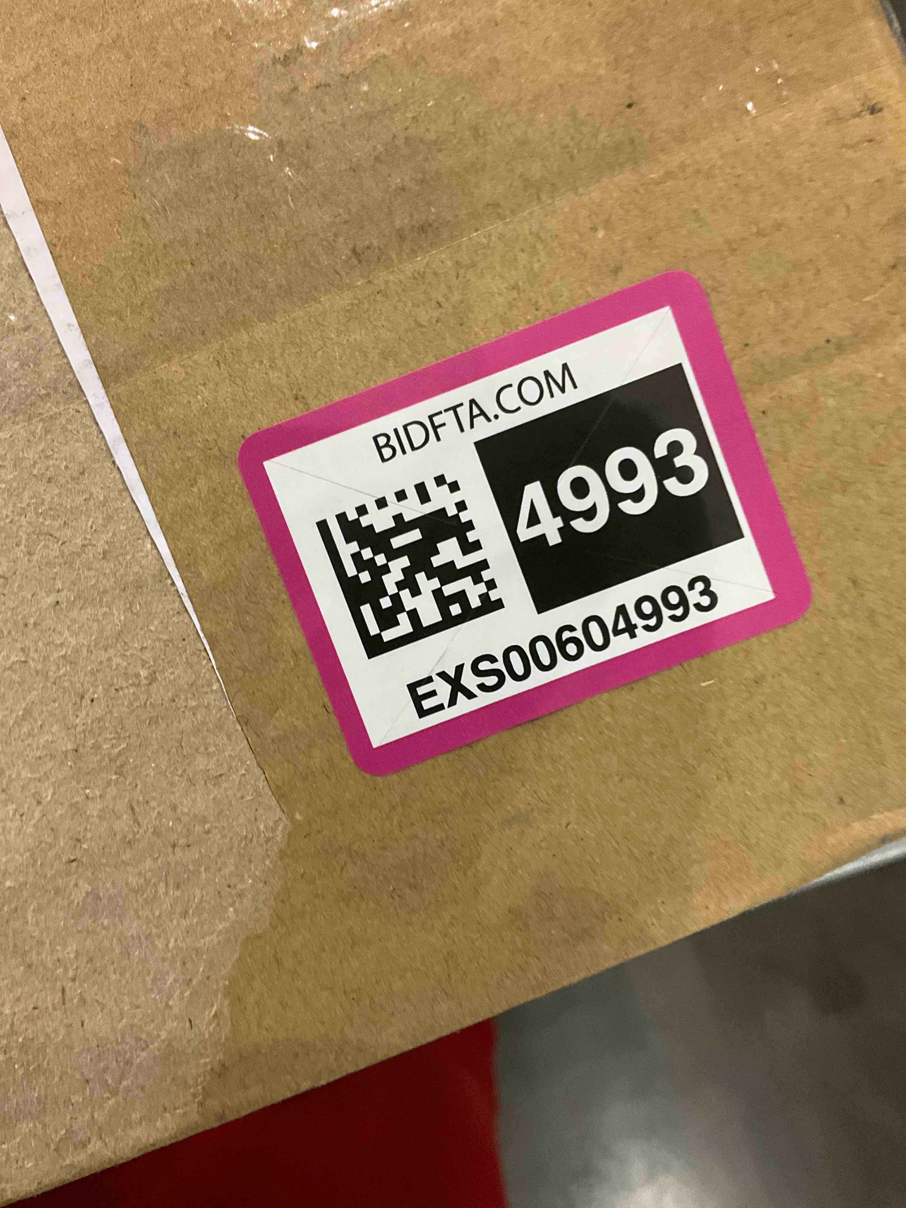 https://s3.amazonaws.com/lotting-images-prod/bidfta/EXS00604993_1698838601522.jpeg