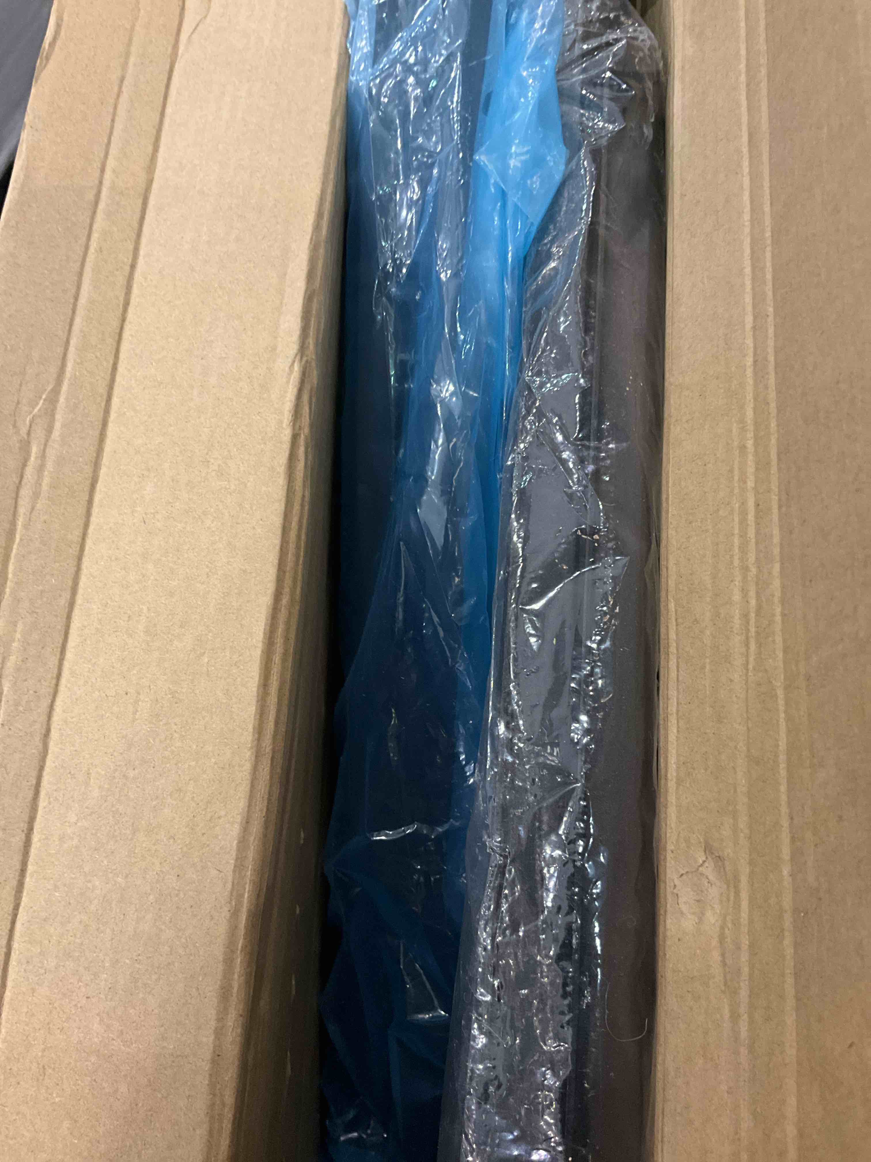 https://s3.amazonaws.com/lotting-images-prod/bidfta/EXS00605255_1698690995203.jpeg