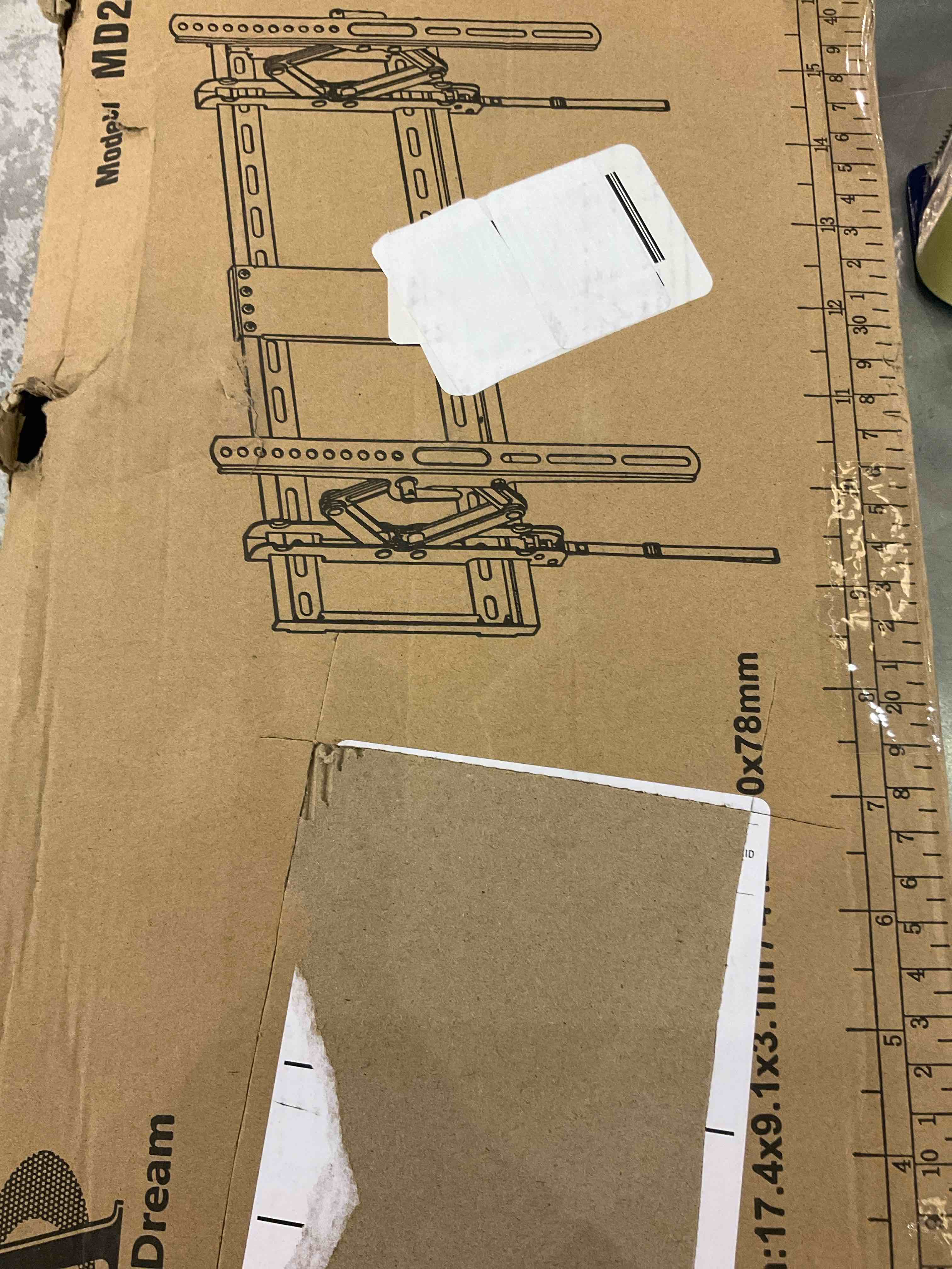 https://s3.amazonaws.com/lotting-images-prod/bidfta/EXS00605255_1698691040411.jpeg