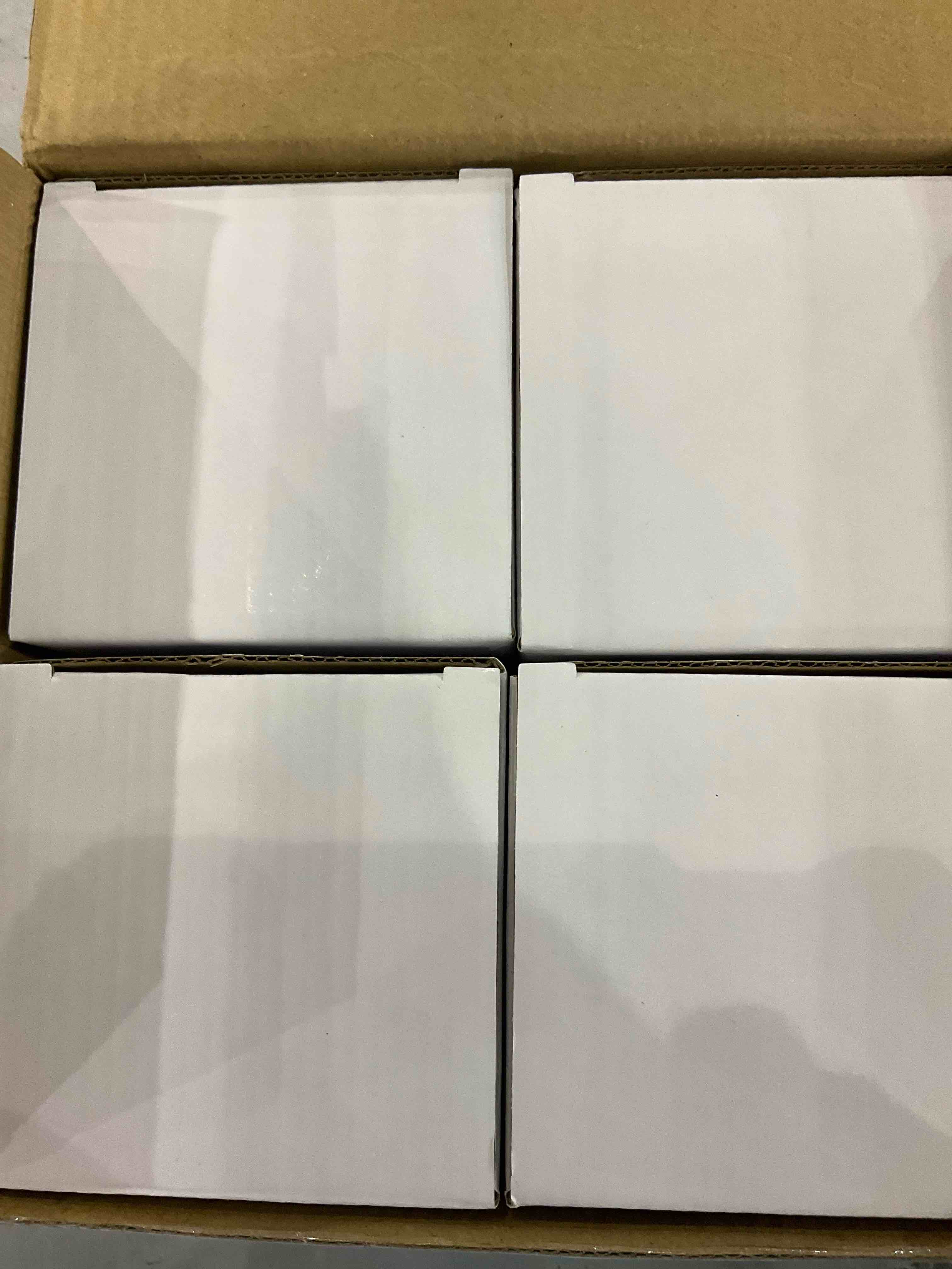 https://s3.amazonaws.com/lotting-images-prod/bidfta/EXS00605326_1698752337535.jpeg