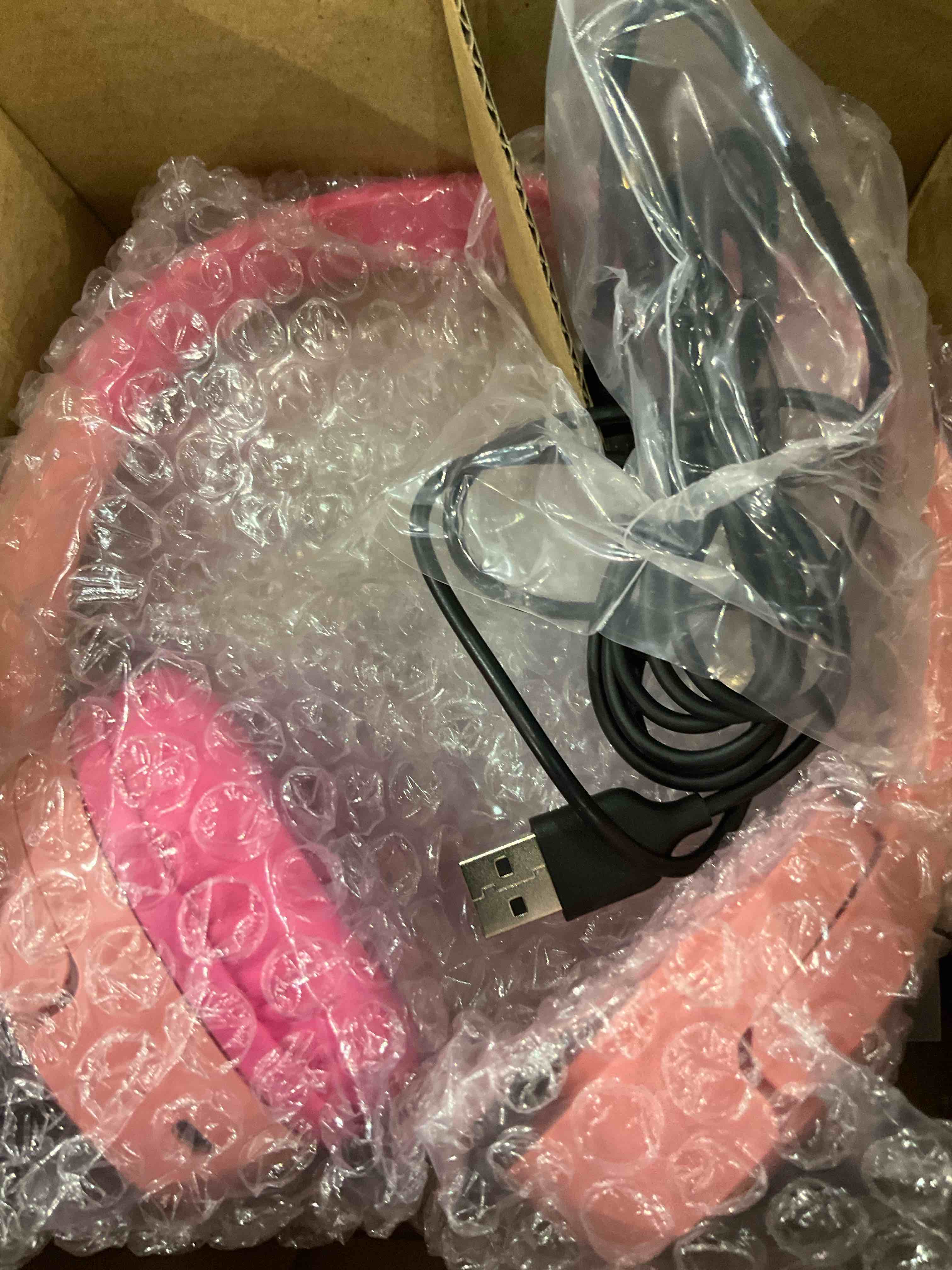 https://s3.amazonaws.com/lotting-images-prod/bidfta/EXS00605499_1698840568107.jpeg