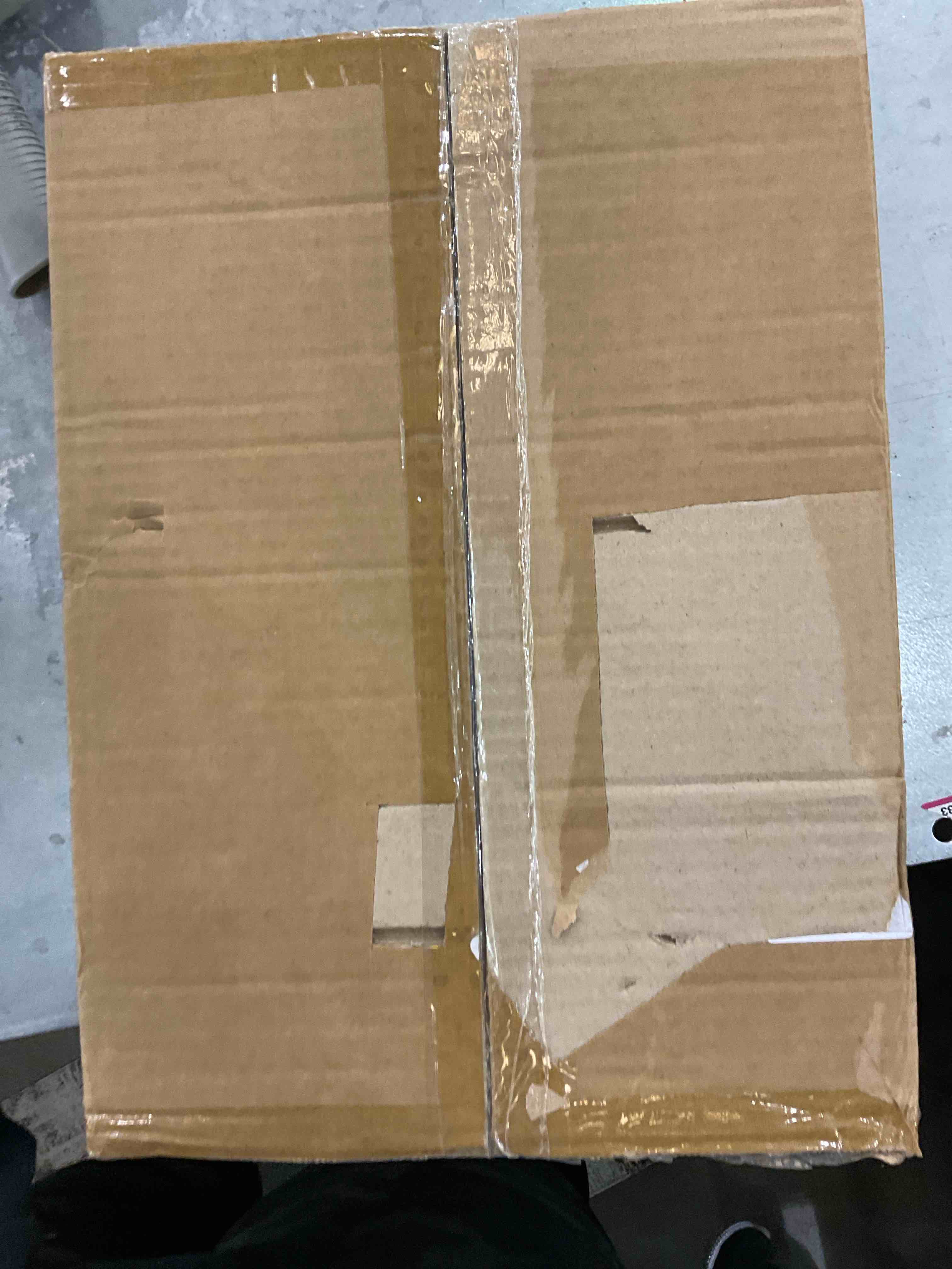 https://s3.amazonaws.com/lotting-images-prod/bidfta/EXS00605624_1698261422575.jpeg